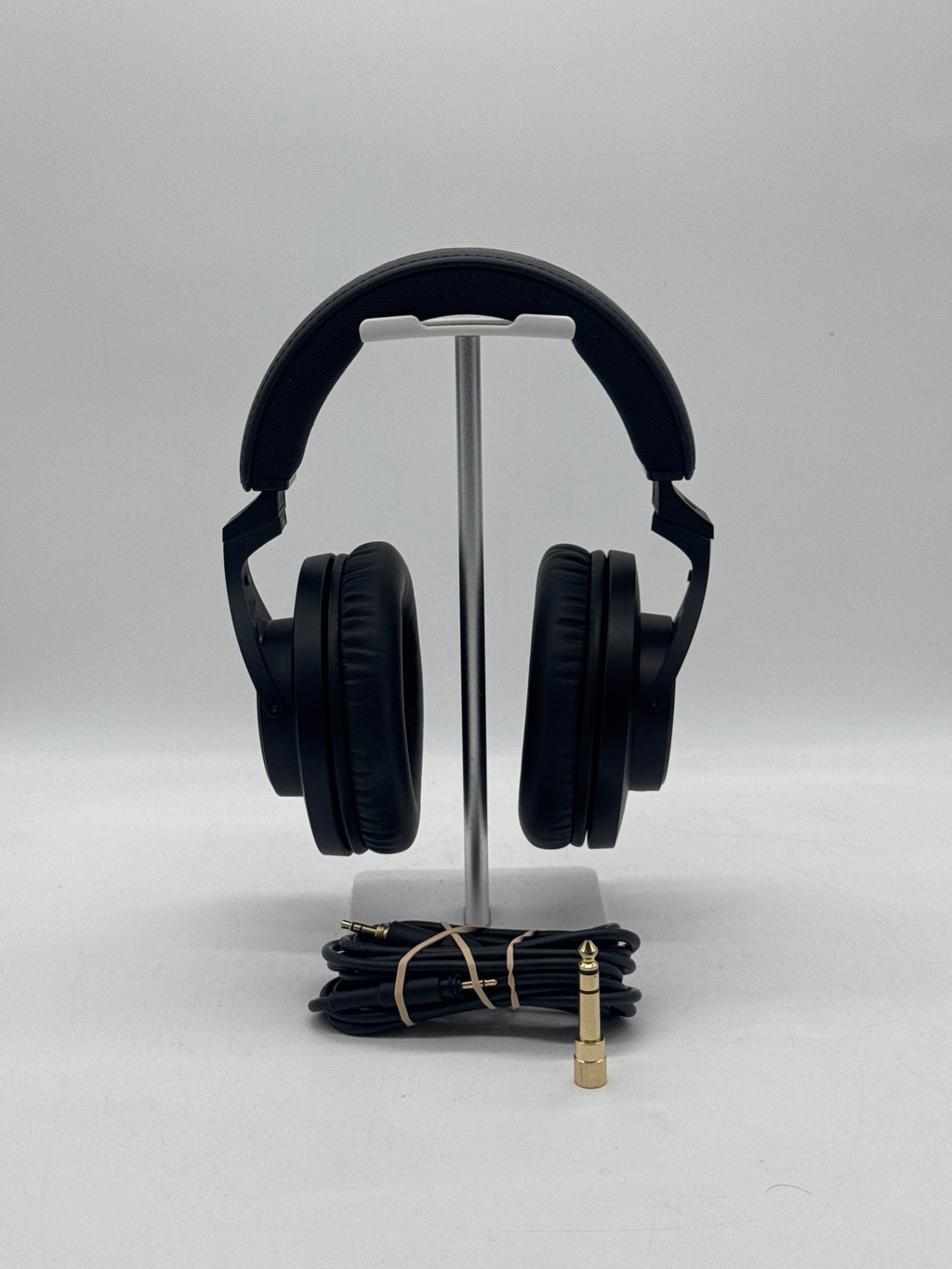 TX01-38651 Shure SRH440 Professional Studio Headphones