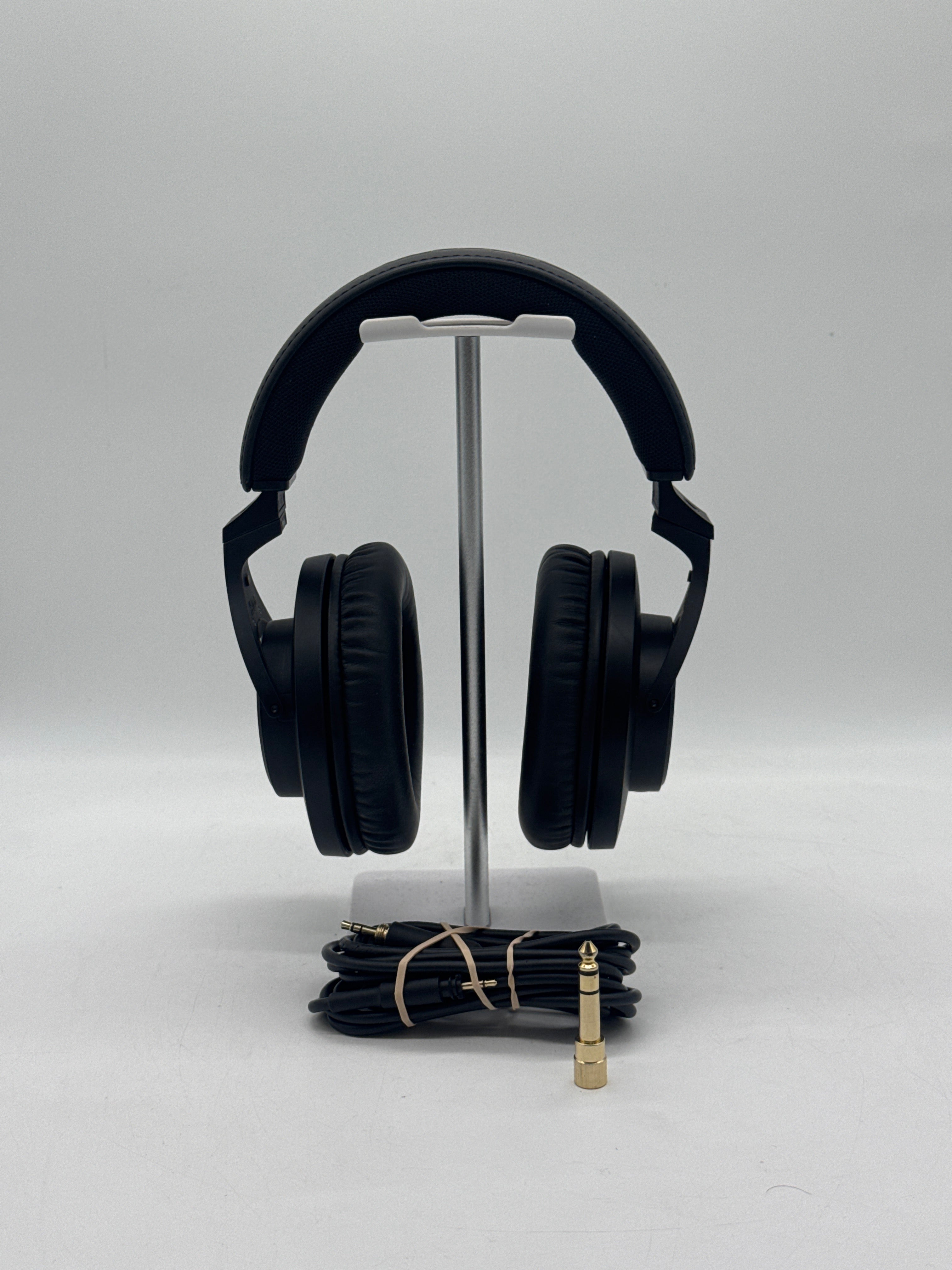 TX01-38651 Shure SRH440 Professional Studio Headphones