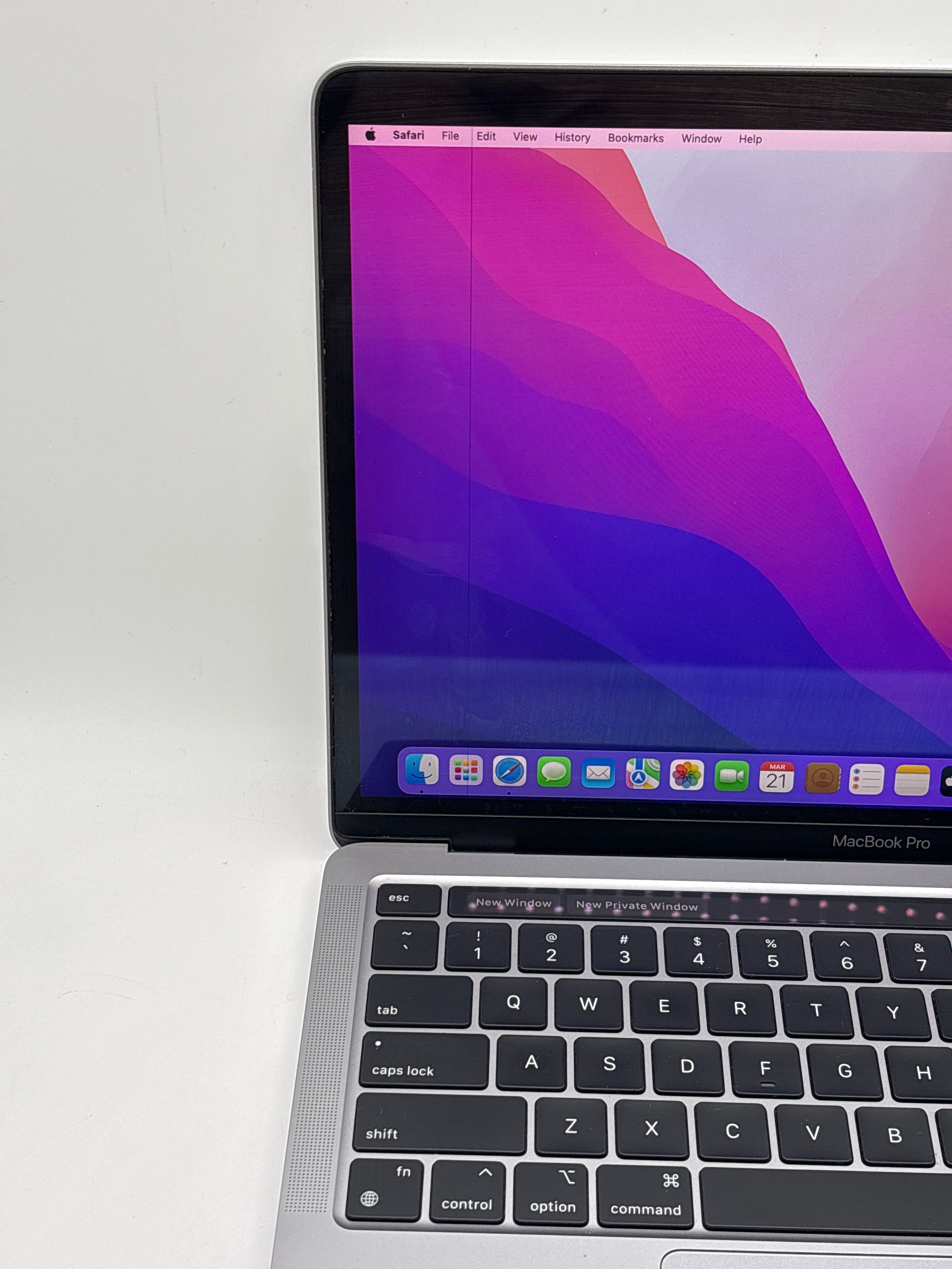 Apple MacBook Pro A2338 M1 8GB RAM 256GB SSD - For Parts (Display Line)