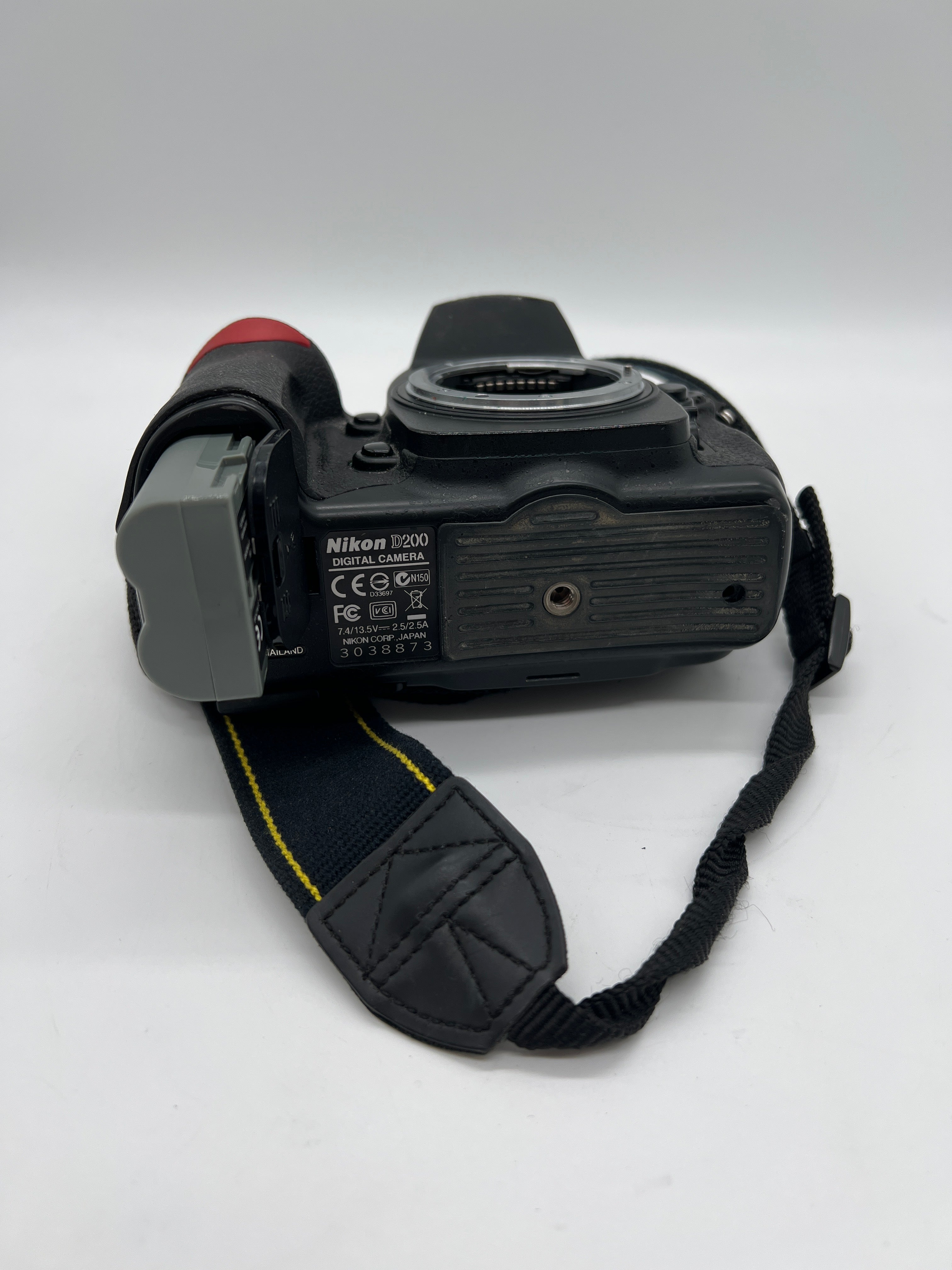 Nikon D200 Digital Camera Body (Shutter Count 64,217)