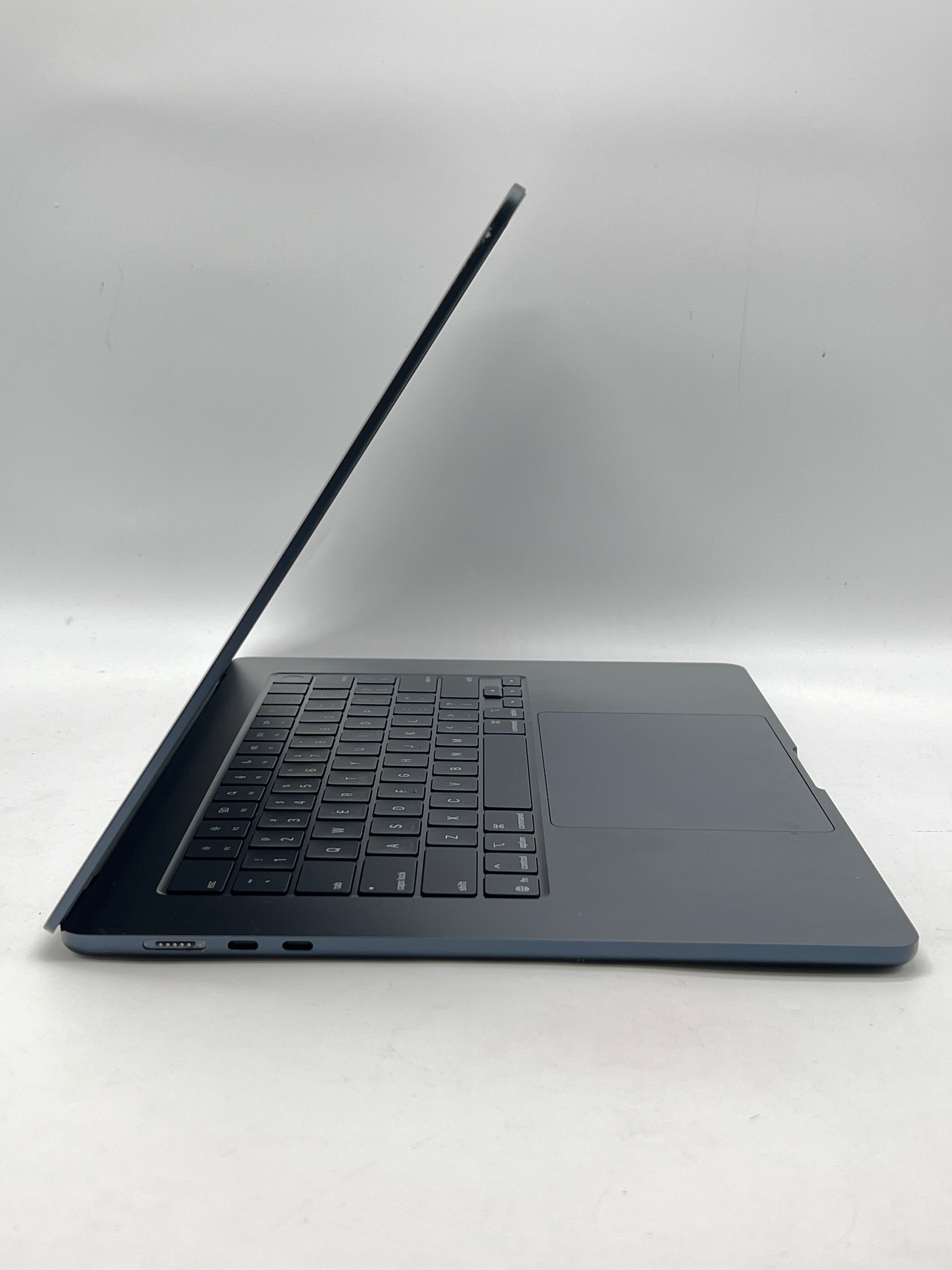 Apple MacBook Air 15" M4 2025 16GB RAM 512GB SSD - Used