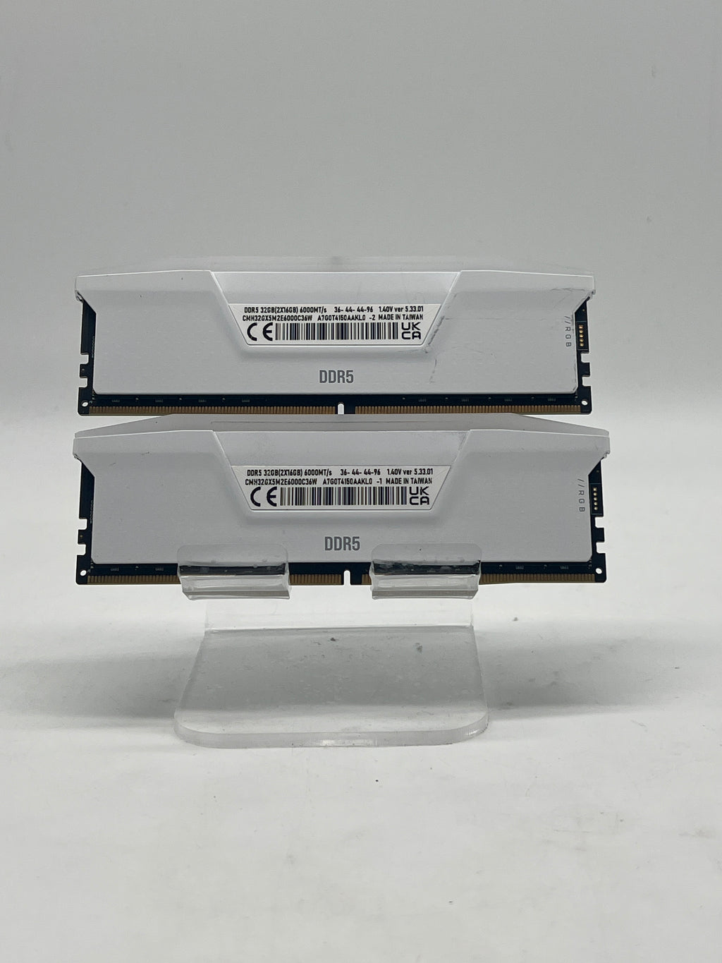 Corsair Vengeance RGB 32GB (2x16GB) RAM DDR5 6000MT/s CMH32GX5M2E6000C36W - Used