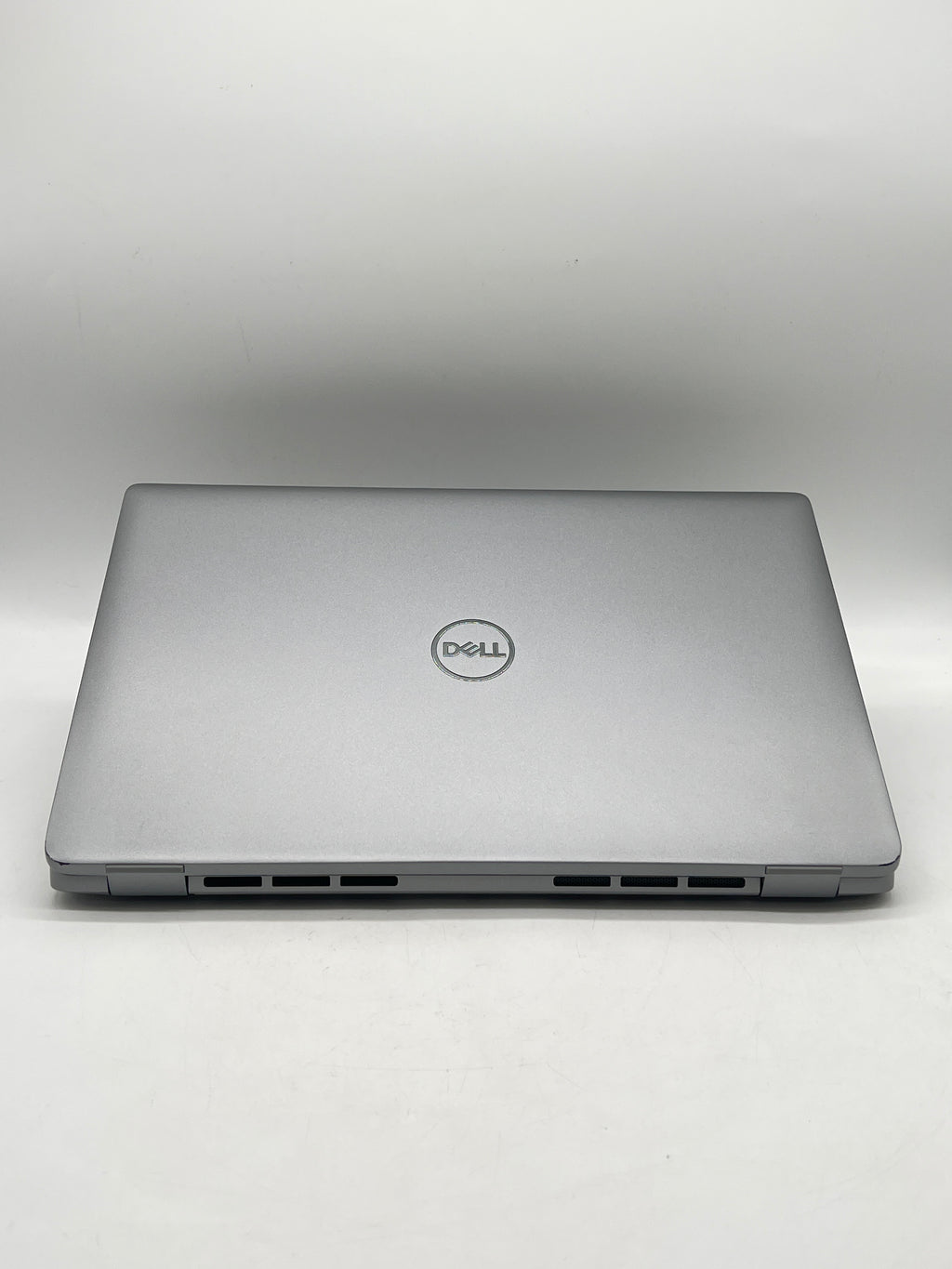 Dell Latitude 5450 13" Ultra 5 135U 16GB RAM 256GB SSD Gray - Used