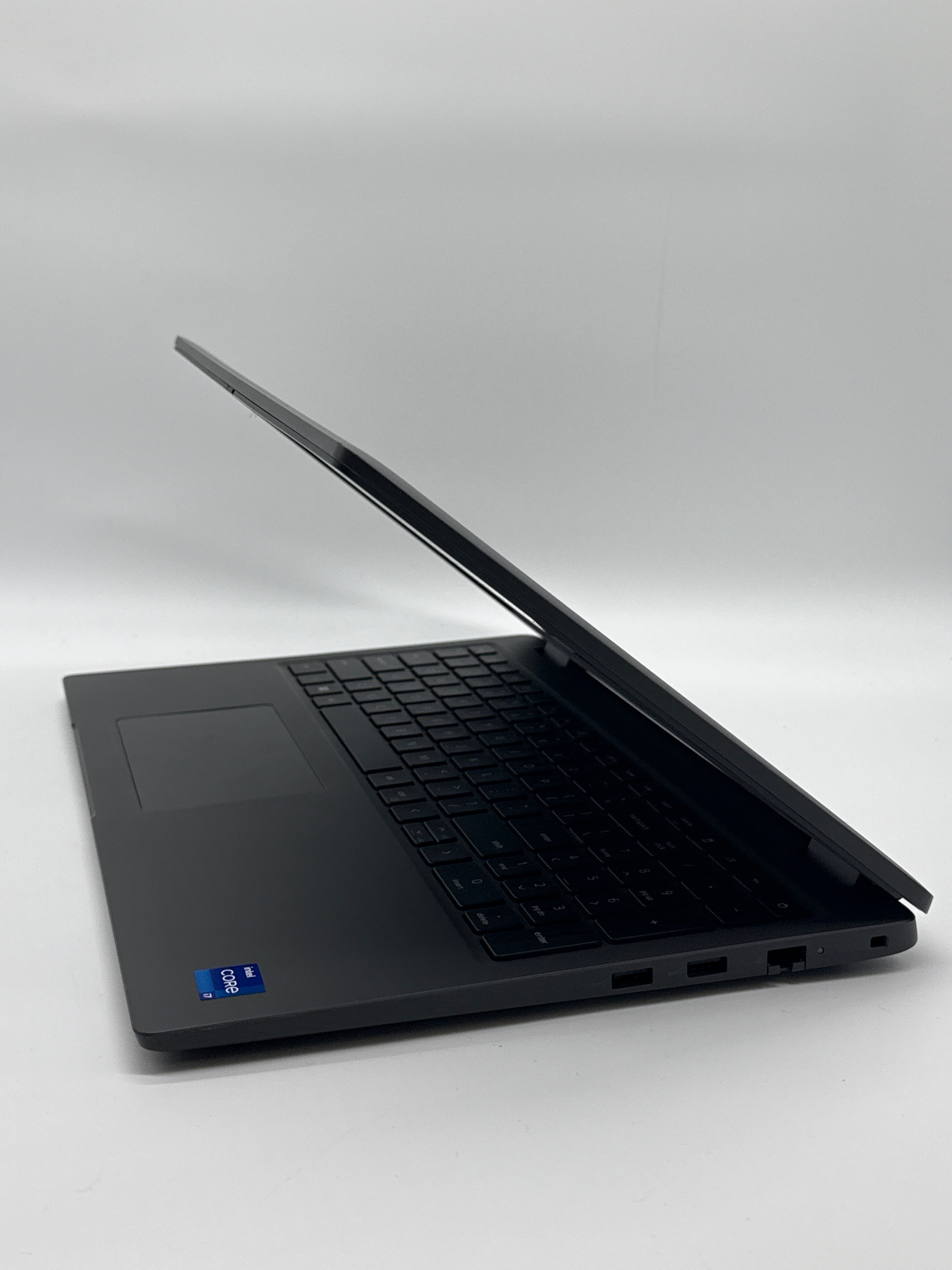 Dell Latitude 3540 i7-1355U 32GB RAM 1TB SSD