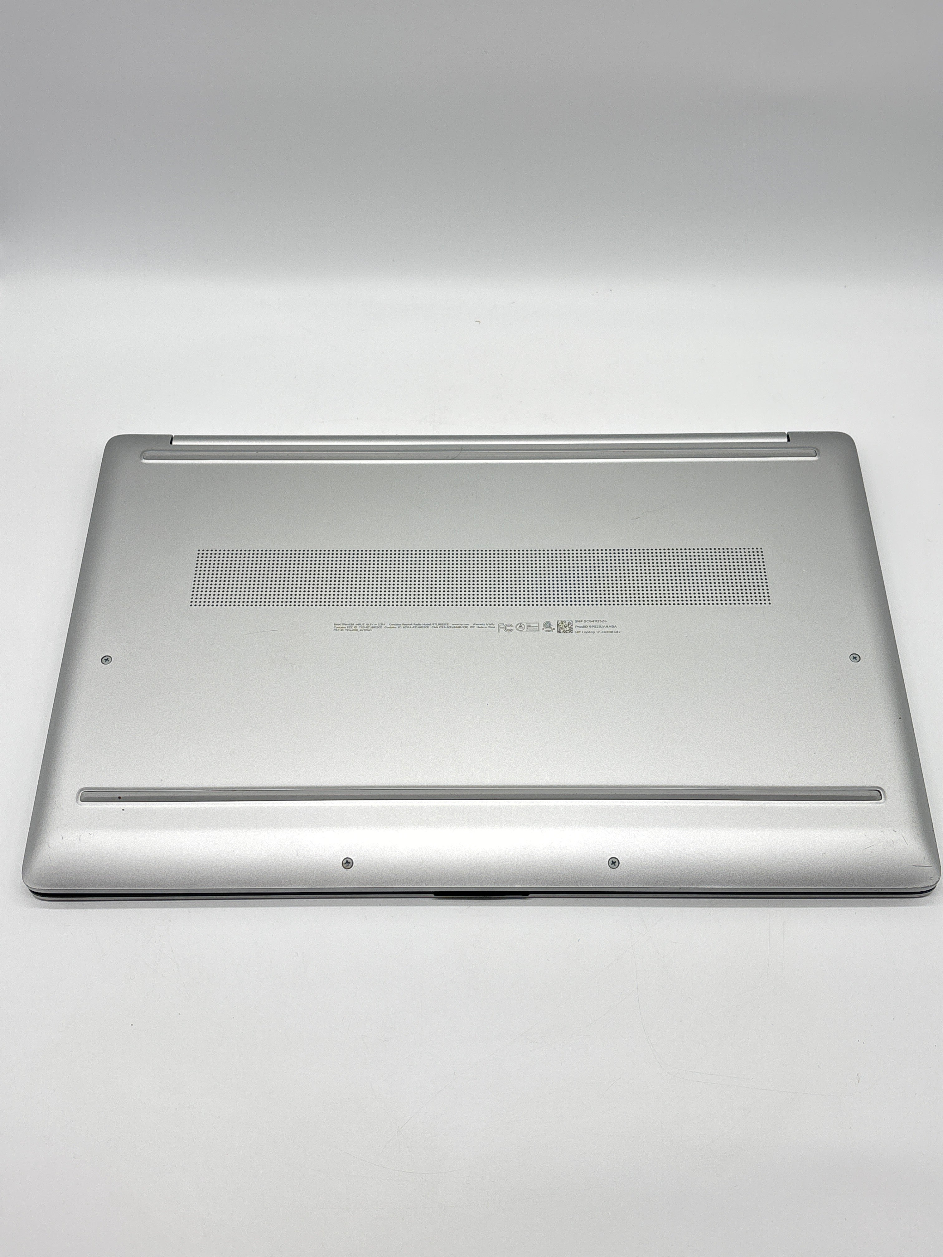 HP 17-cn2083dx i3 8GB RAM 128GB SSD Silver Laptop For Parts (No Power)