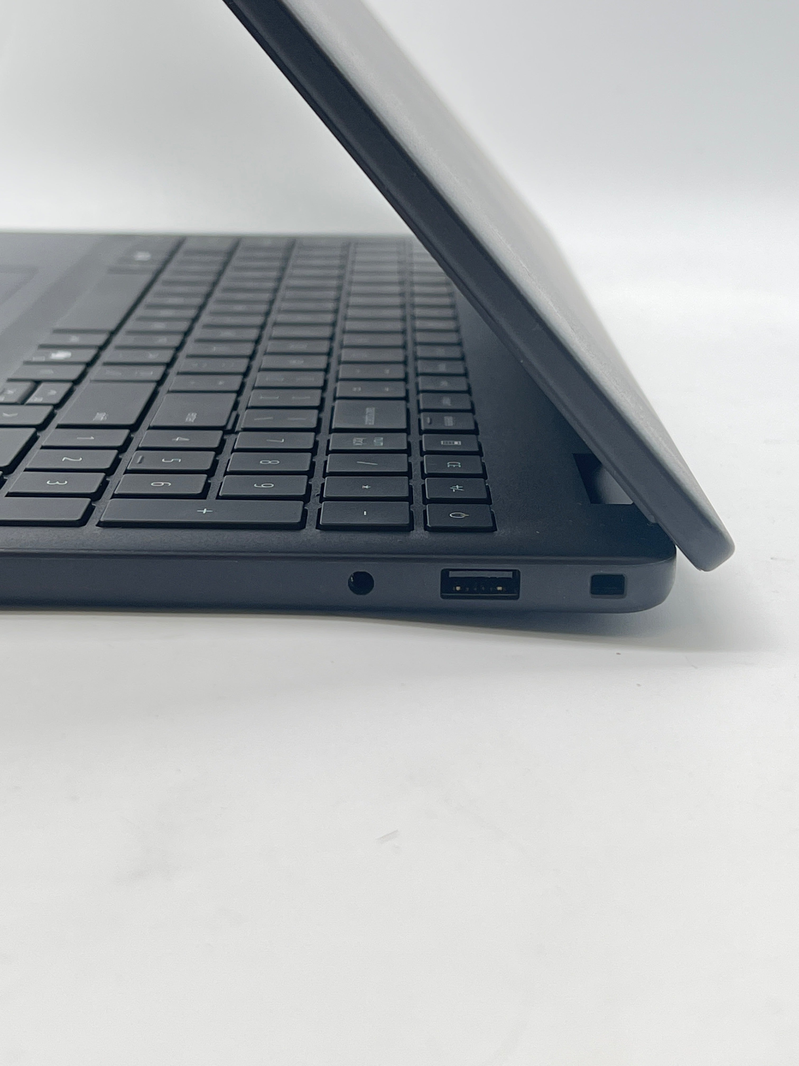 Dell 16 DC16250 Core 5-120U 16GB RAM 512GB SSD Touch - Used