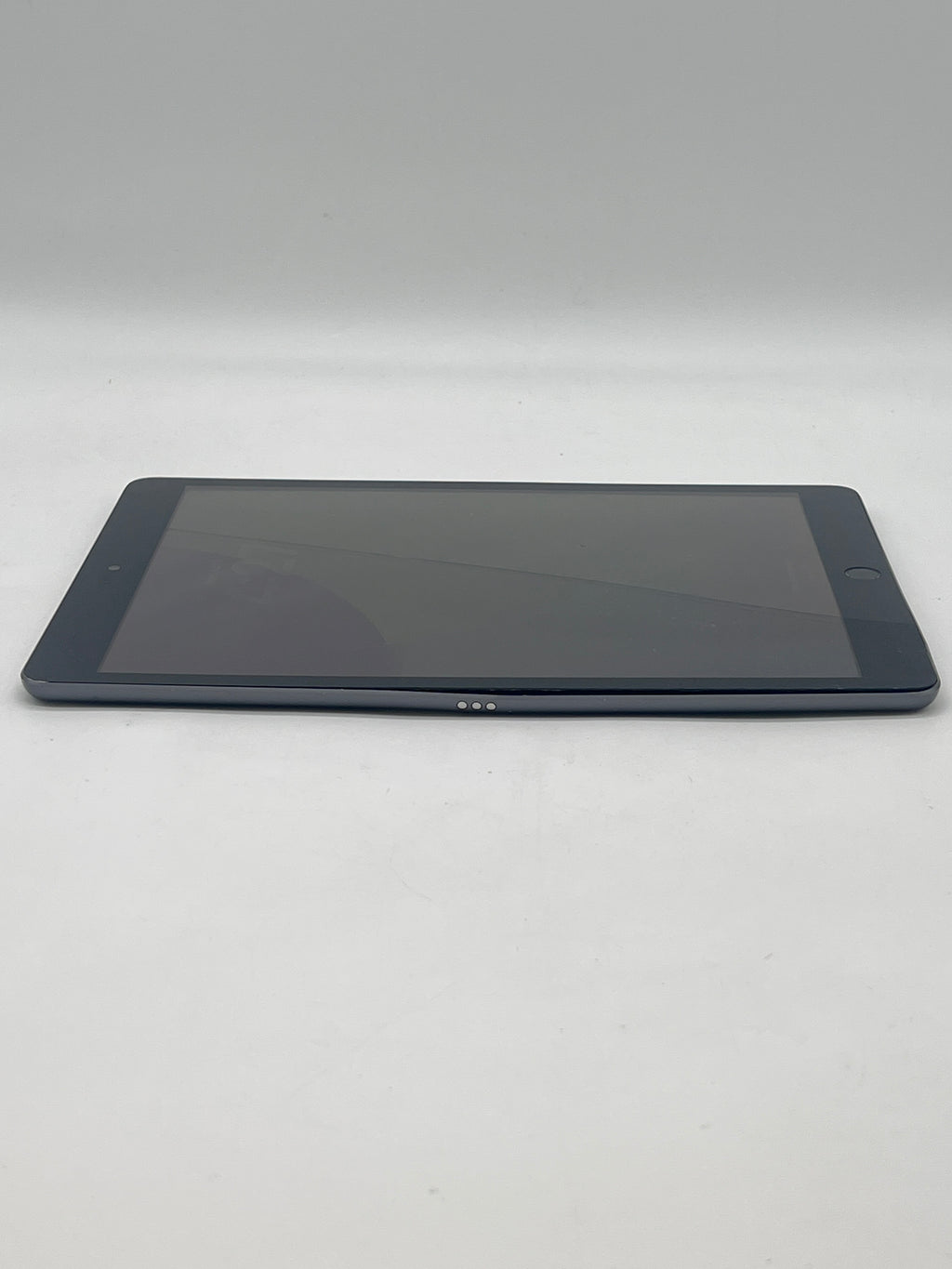 Apple iPad 9th Gen A2602 64GB Wi-Fi - Cracked Screen And Dents