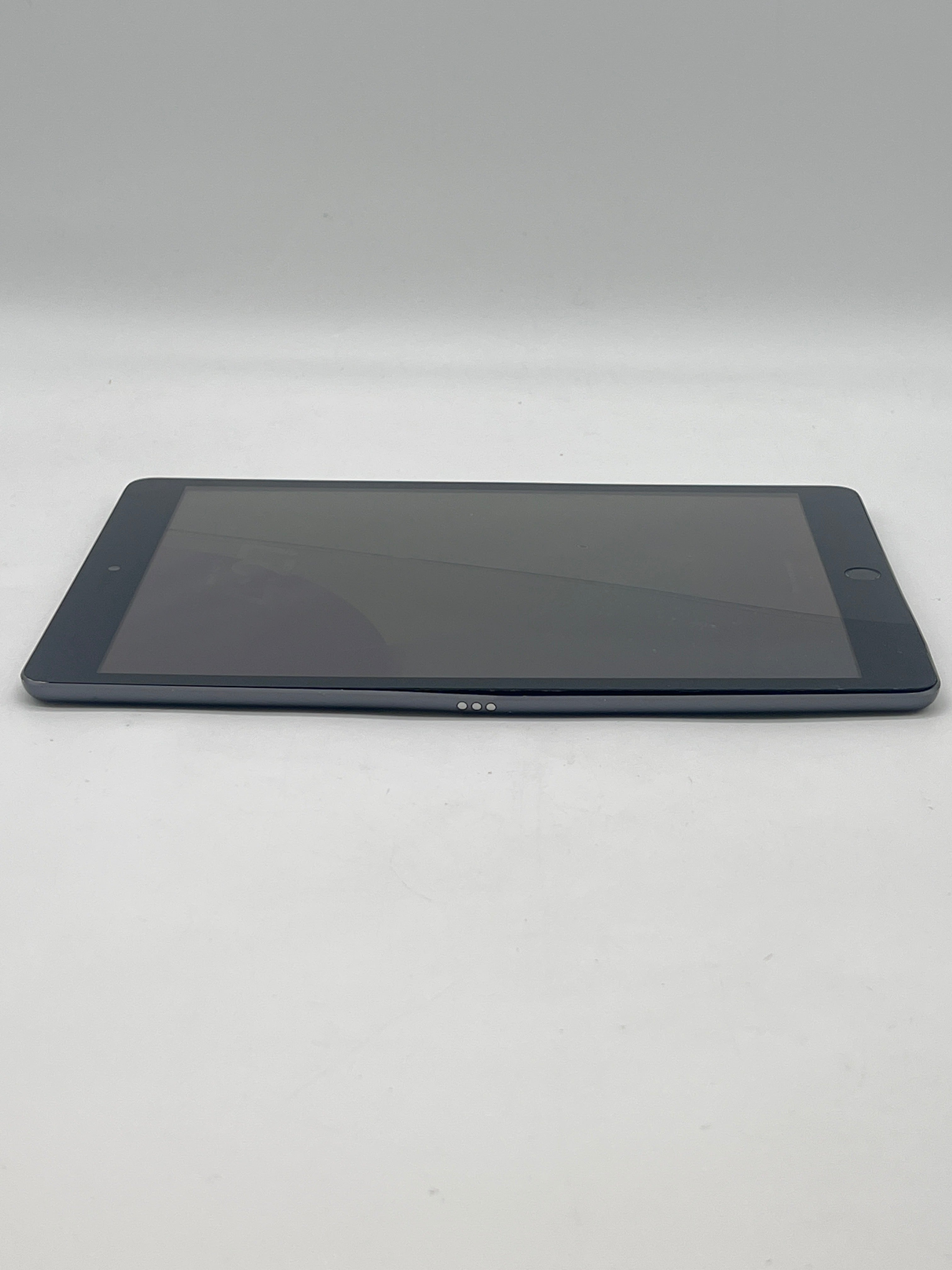 Apple iPad 9th Gen A2602 64GB Wi-Fi - Cracked Screen And Dents
