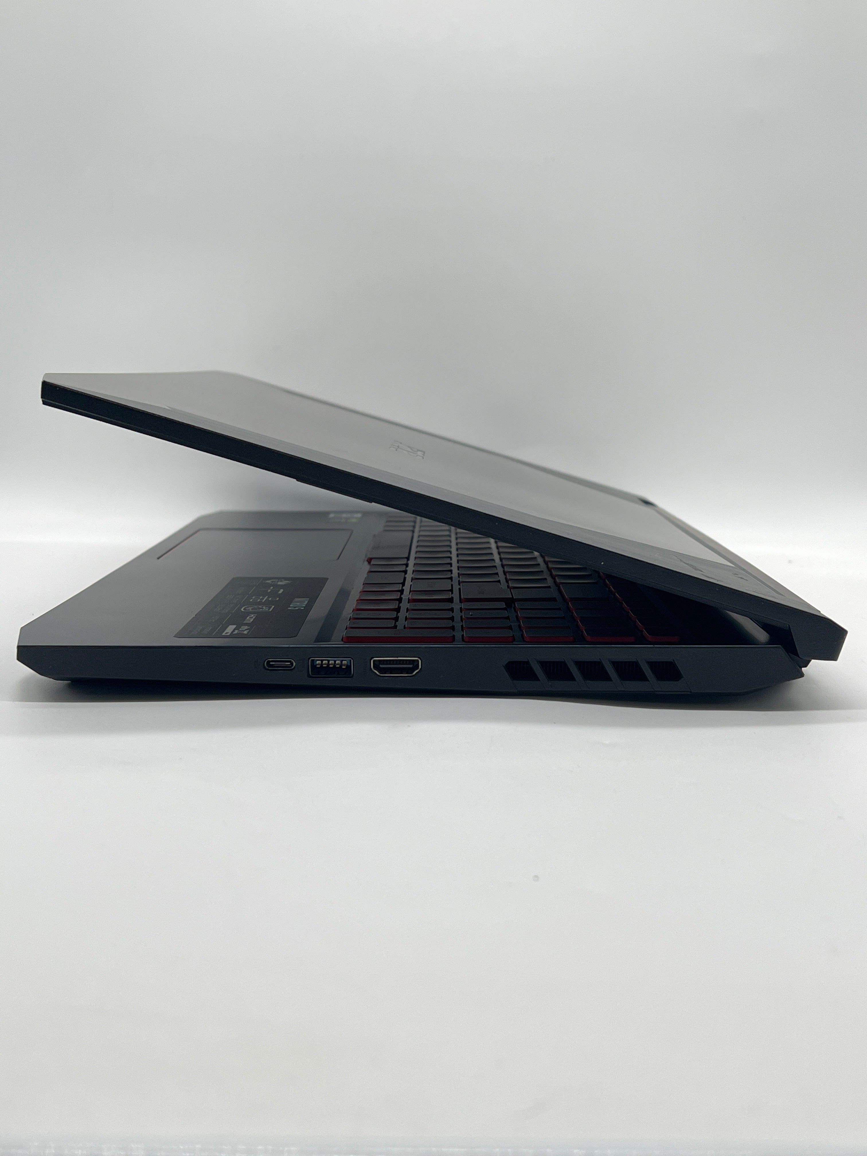Acer Nitro 5 N20C1 i5-10300H 16GB RAM 512GB SSD RTX 3050 - For Part (No Power)