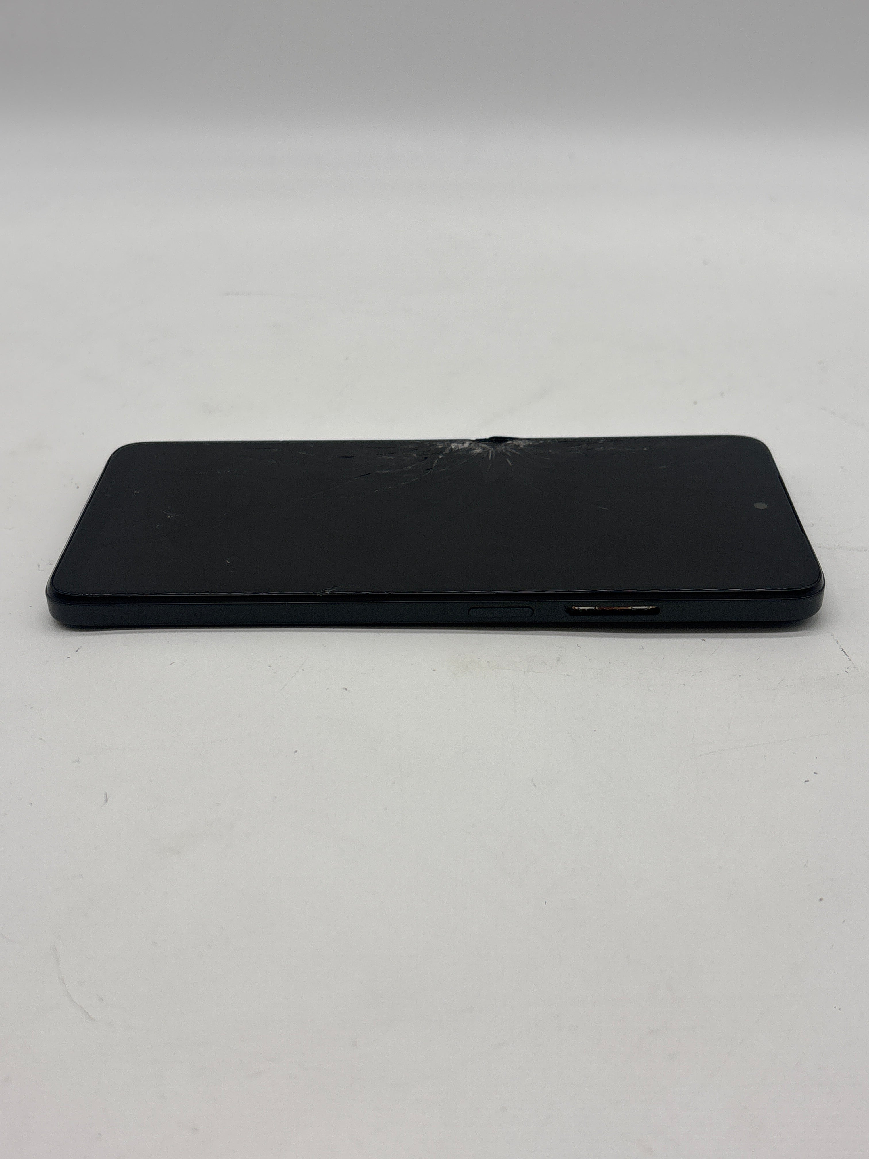 Moto g 5g and Samsung - For Parts (Not Operational)