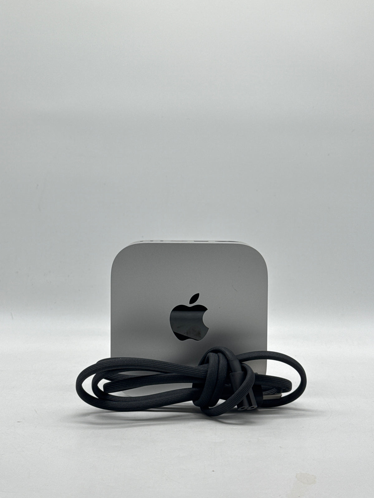Apple Mac Mini A3238 M4 10-Core CPU 10-Core GPU 16GB RAM 256GB SSD Silver - Used