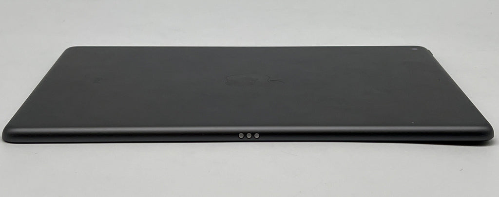 Apple iPad 7th Gen 128GB WiFi Only Space Gray - Used