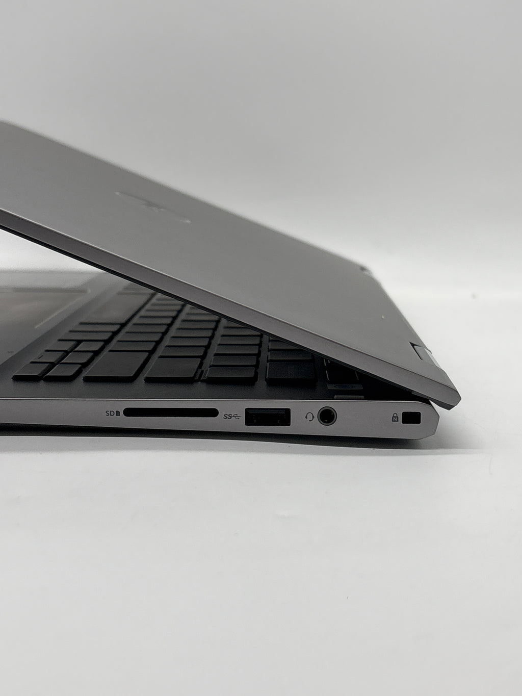 Dell Inspiron 14 5406 2 in 1 i5-1135G7 8GB RAM 512GB SSD - No Power