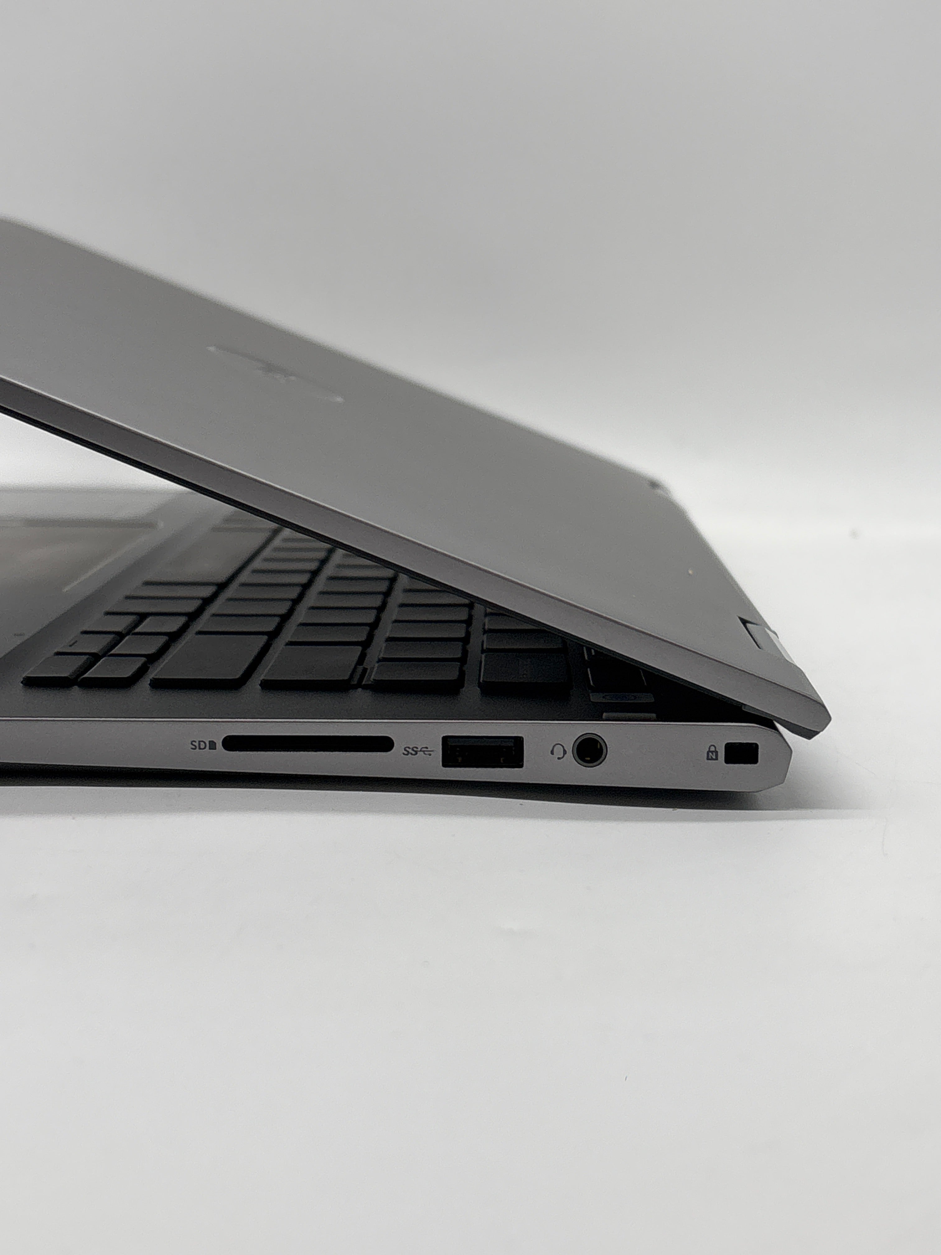 Dell Inspiron 14 5406 2 in 1 i5-1135G7 8GB RAM 512GB SSD - No Power