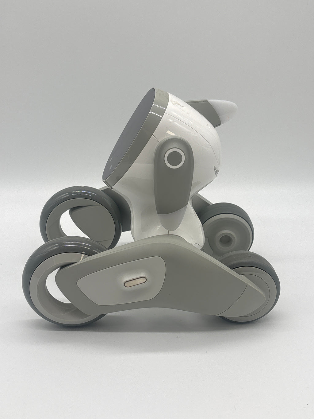 Loona Smart Toy AI Pet Robot KYO04LN01 with Charging Dock - (READ DESC)