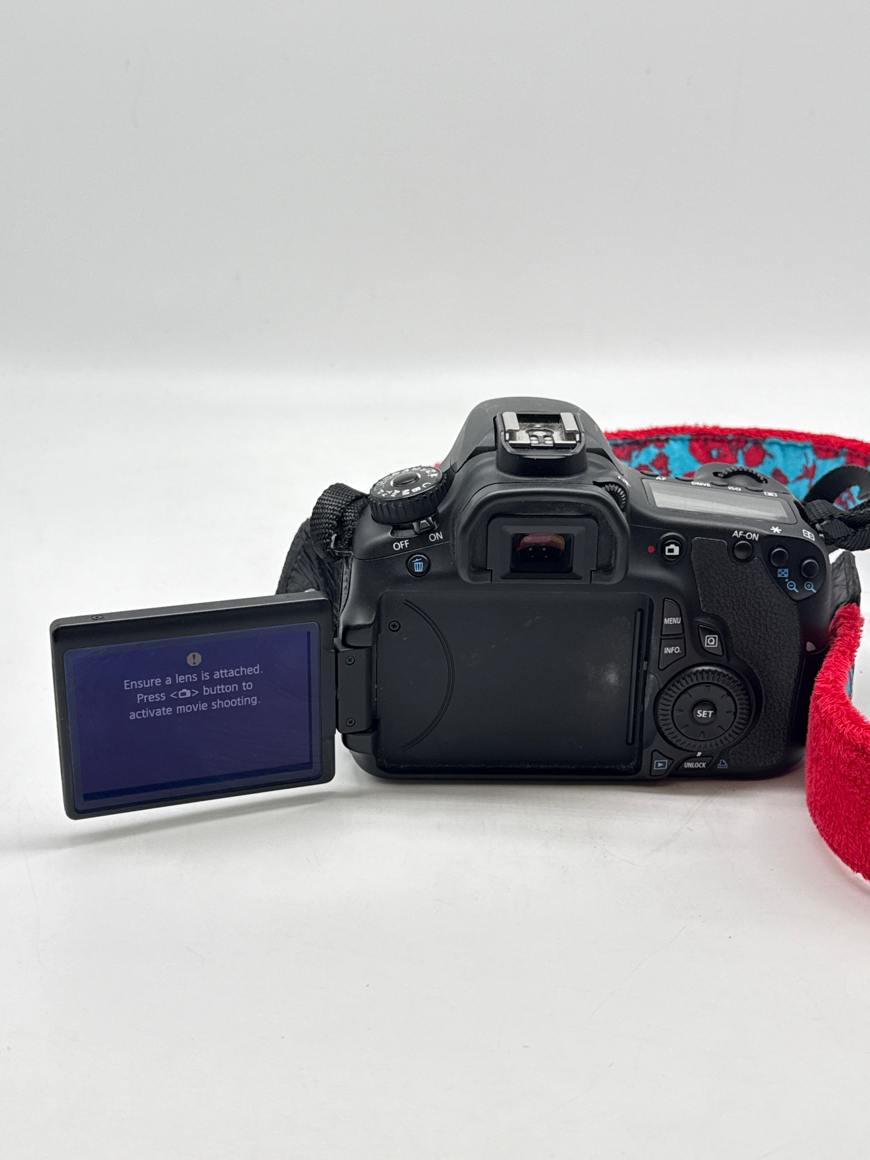 Canon EOS 60D 18.0MP Digital SLR Body and Battery - Used