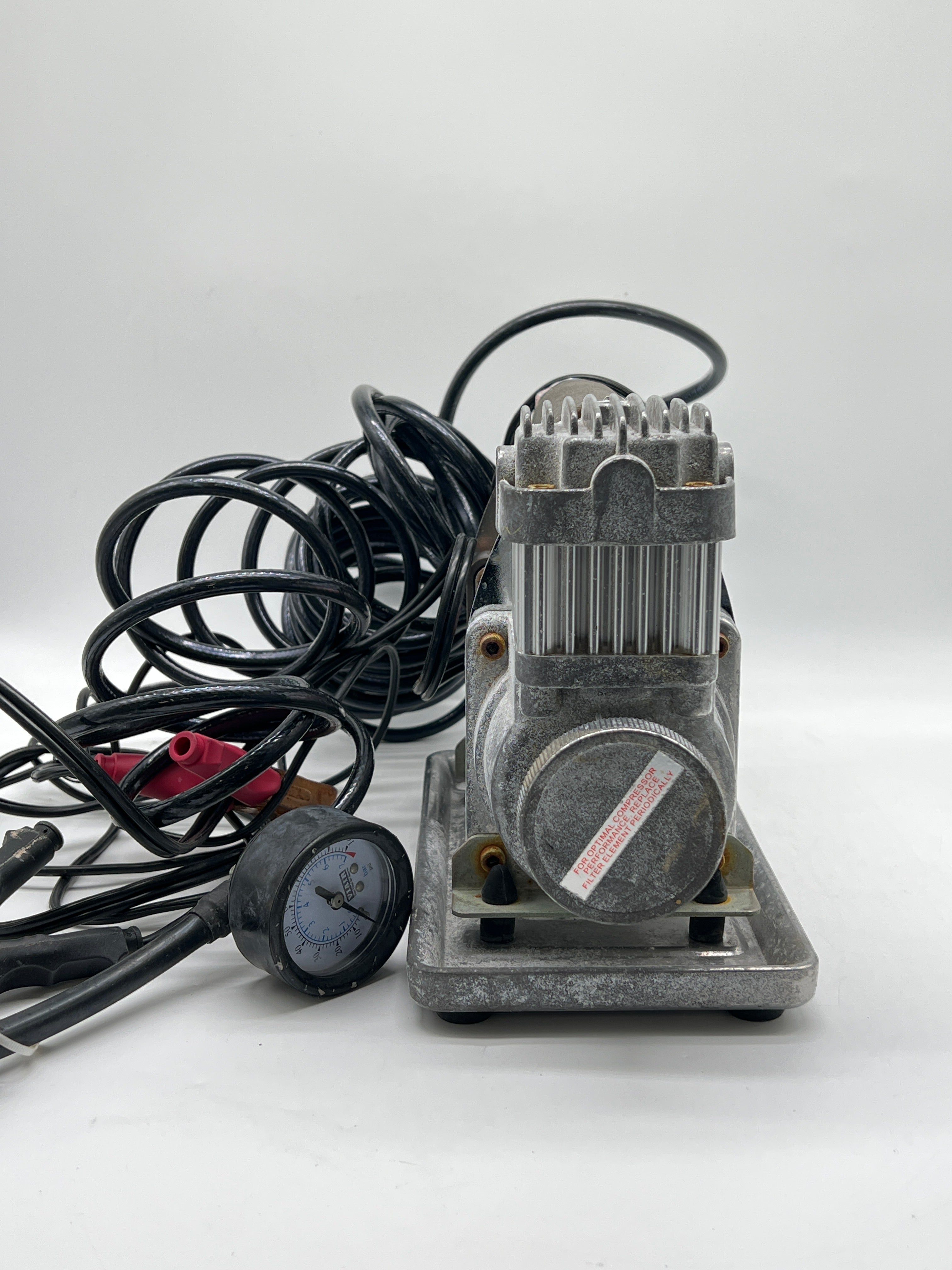 VIAIR 300P Portable Air Compressor 12V 150 PSI - Used