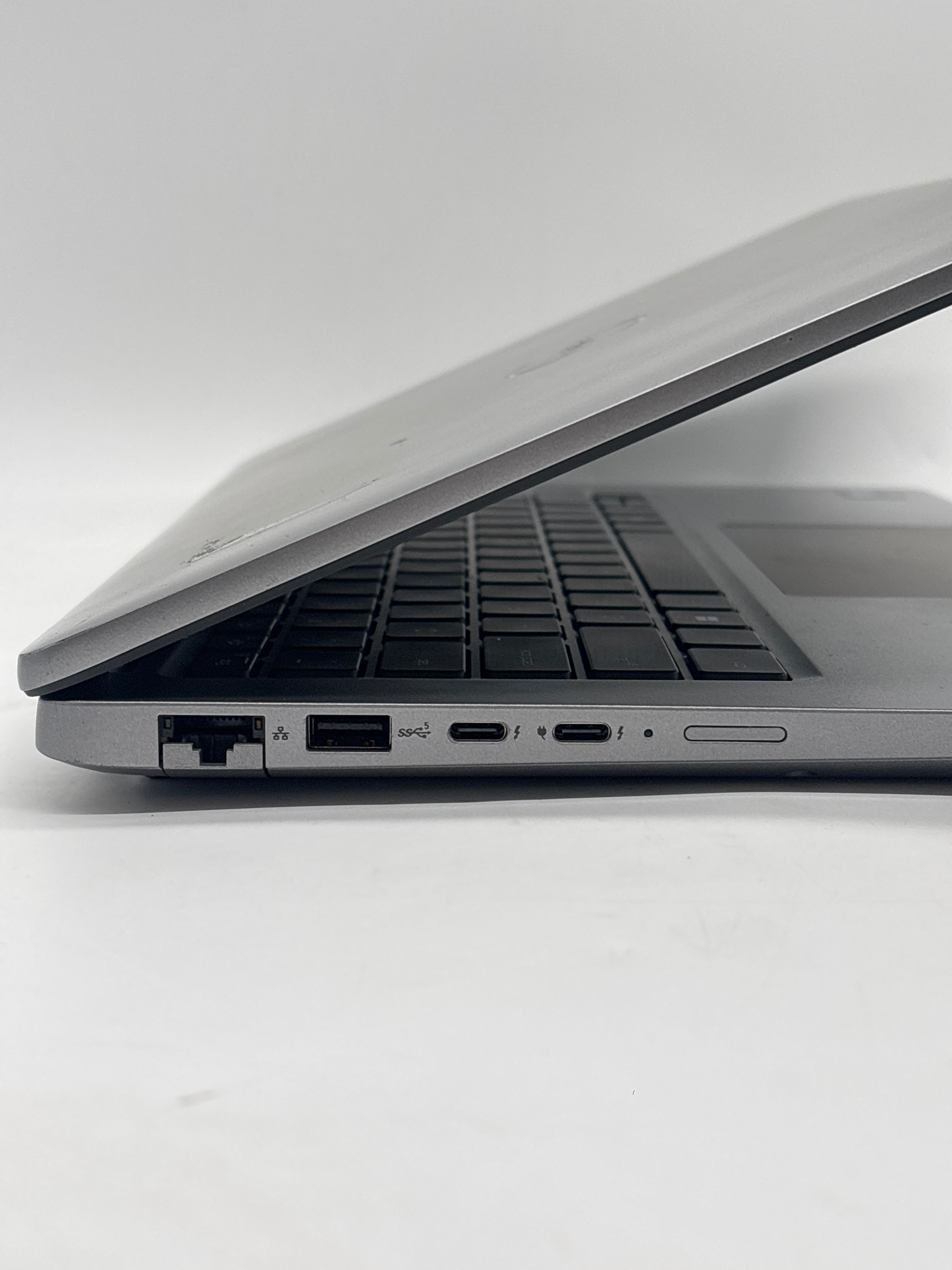 Dell Precision 3490 Ultra 5 135H 16GB RAM 256GB SSD - Warranty