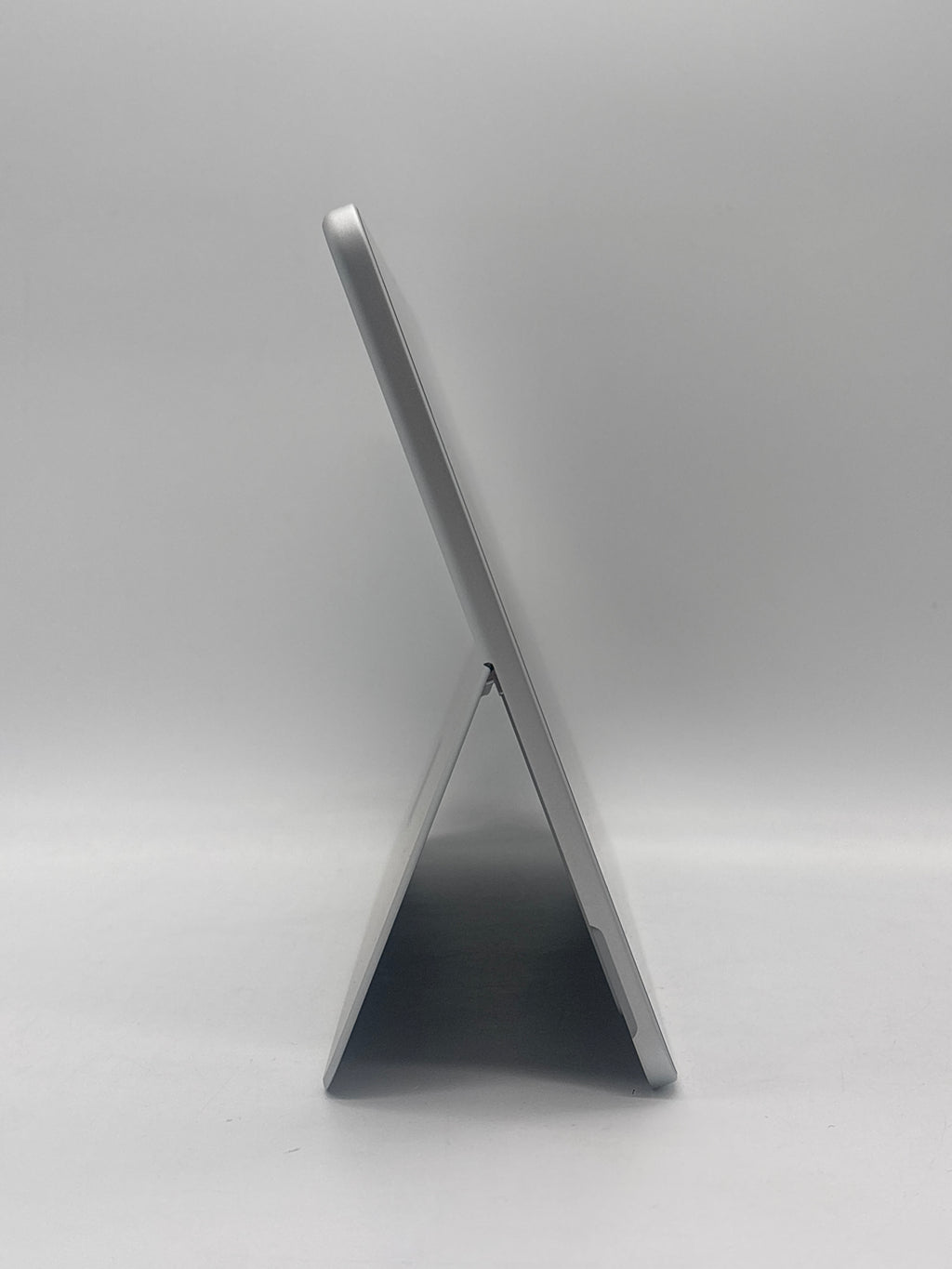 Microsoft Surface Pro 12" 2110 Snapdragon X Plus 16GB RAM 256GB SSD