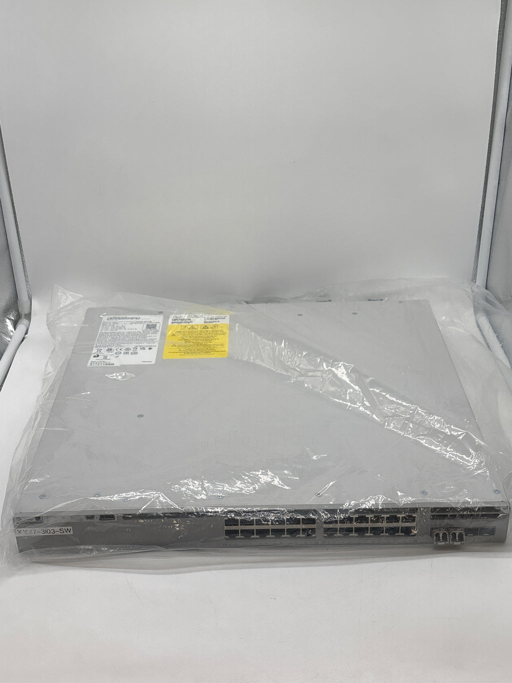 Cisco C9300L-24T-4X Catalyst Switch 24-Port Rack Mountable - New No Box