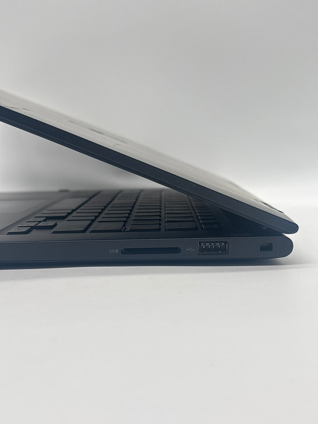 Dell Latitude 3390 2 in 1 i5-8350U 16GB RAM 256GB SSD - For Parts (Read DESC)
