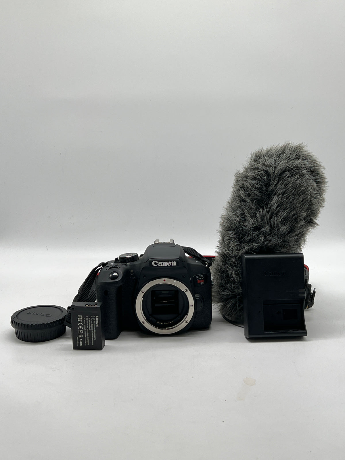 Canon EOS Rebel T7i 24.2MP DSLR Camera w/ EF-S 18-55mm Lens Black - Used