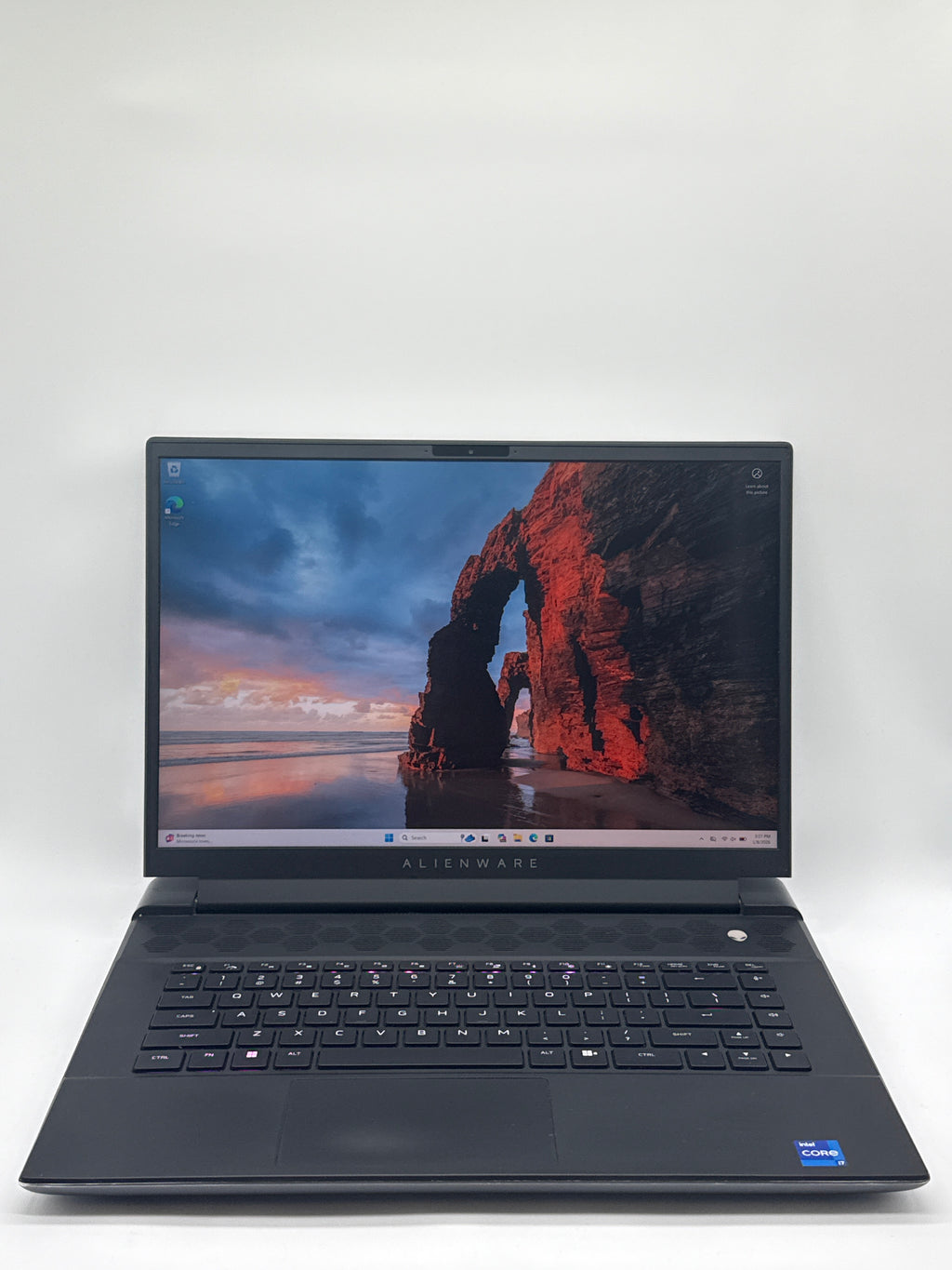 Dell Alienware M16 R1 i7-13700HX 64GB RAM 2TB SSD NVIDIA RTX 4070 - USED B