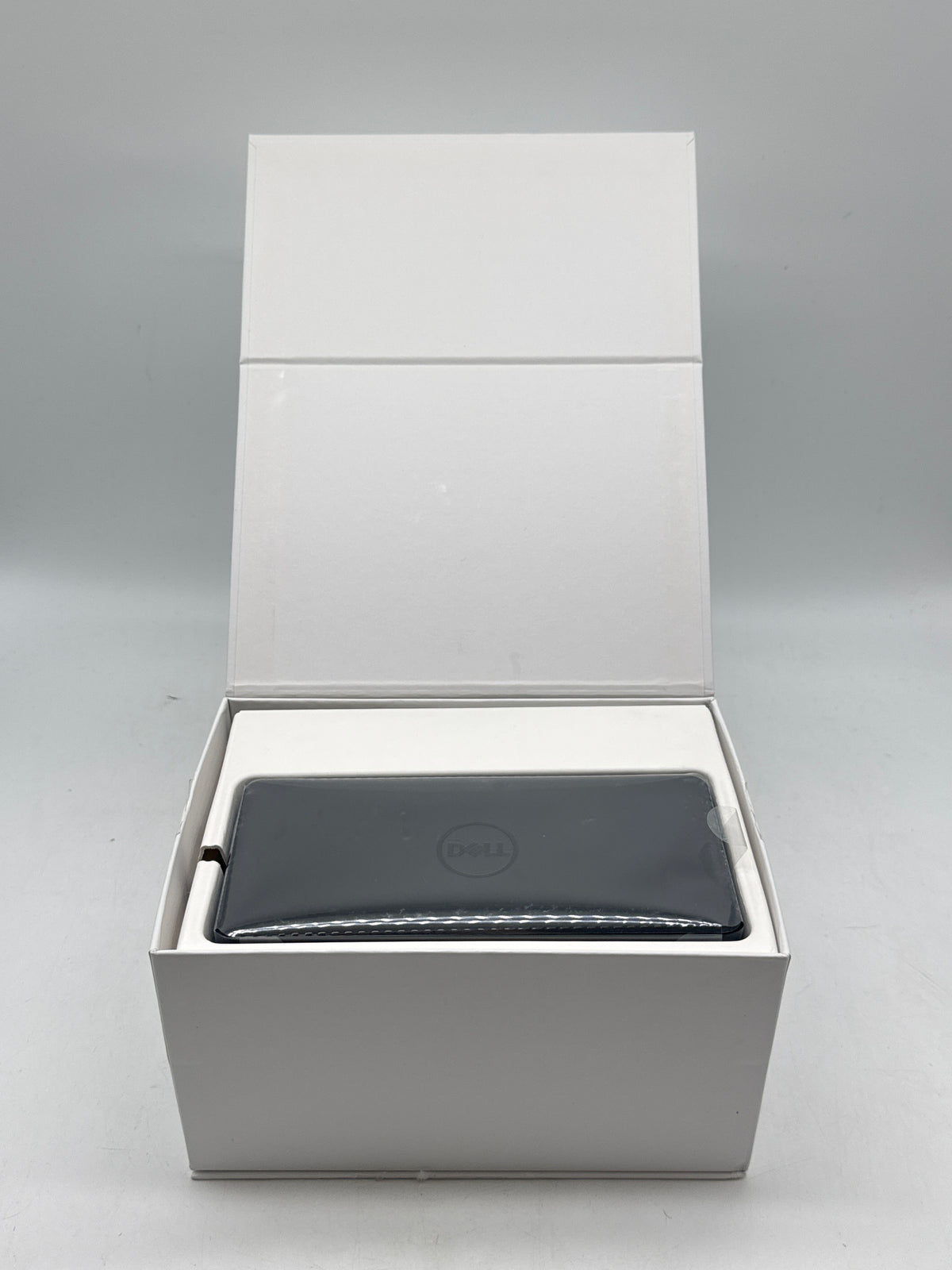 Dell Universal Dock D6000 0MKX27 USB-C Docking Station 4K HDMI DisplayPort - Open Box