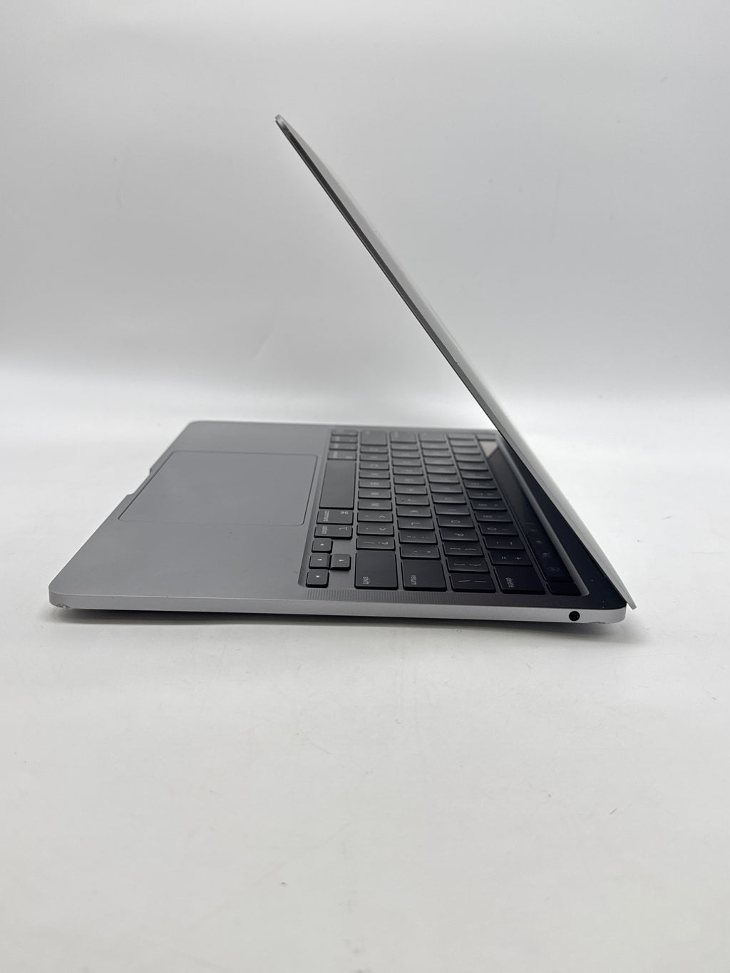 Apple MacBook Pro 13" M1 A2338 8GB RAM 256GB SSD - Used