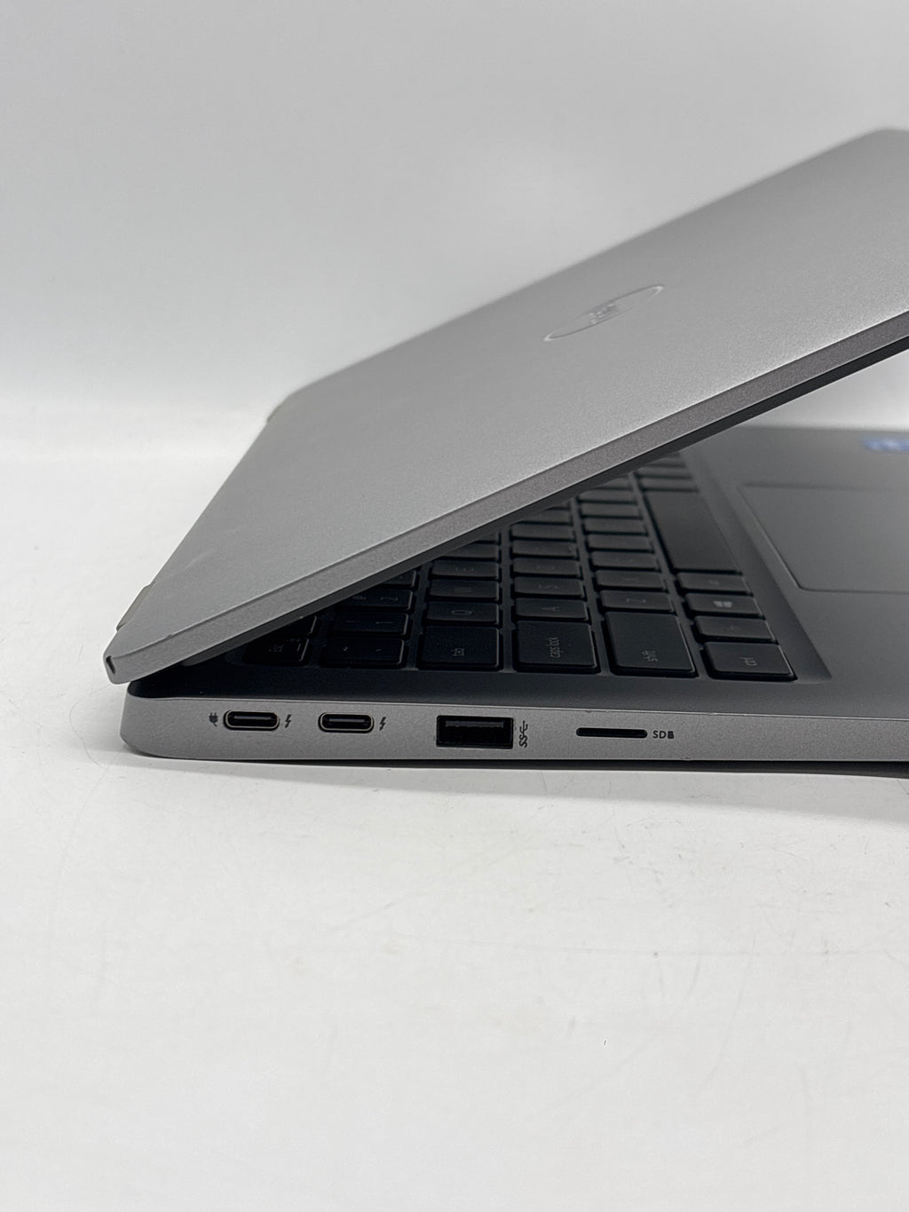 Dell Latitude 5320 13" Intel Core i5-1145G7 16GB RAM 512GB SSD Gray - Used