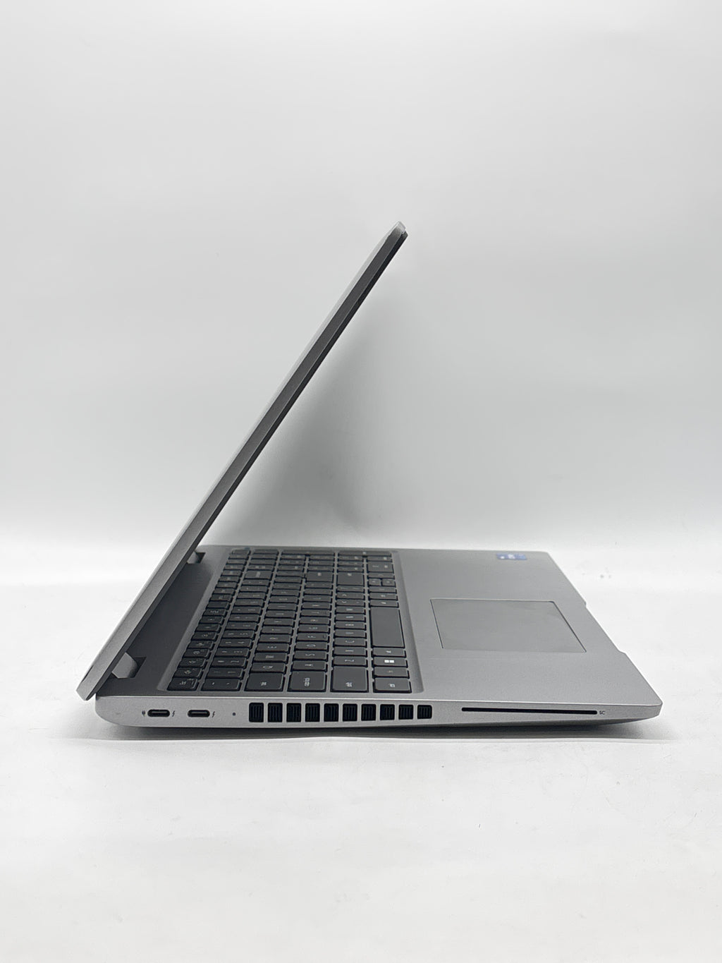 Dell Latitude 5540 15.6" i7-1355U 16GB RAM 512GB SSD Gray - Used