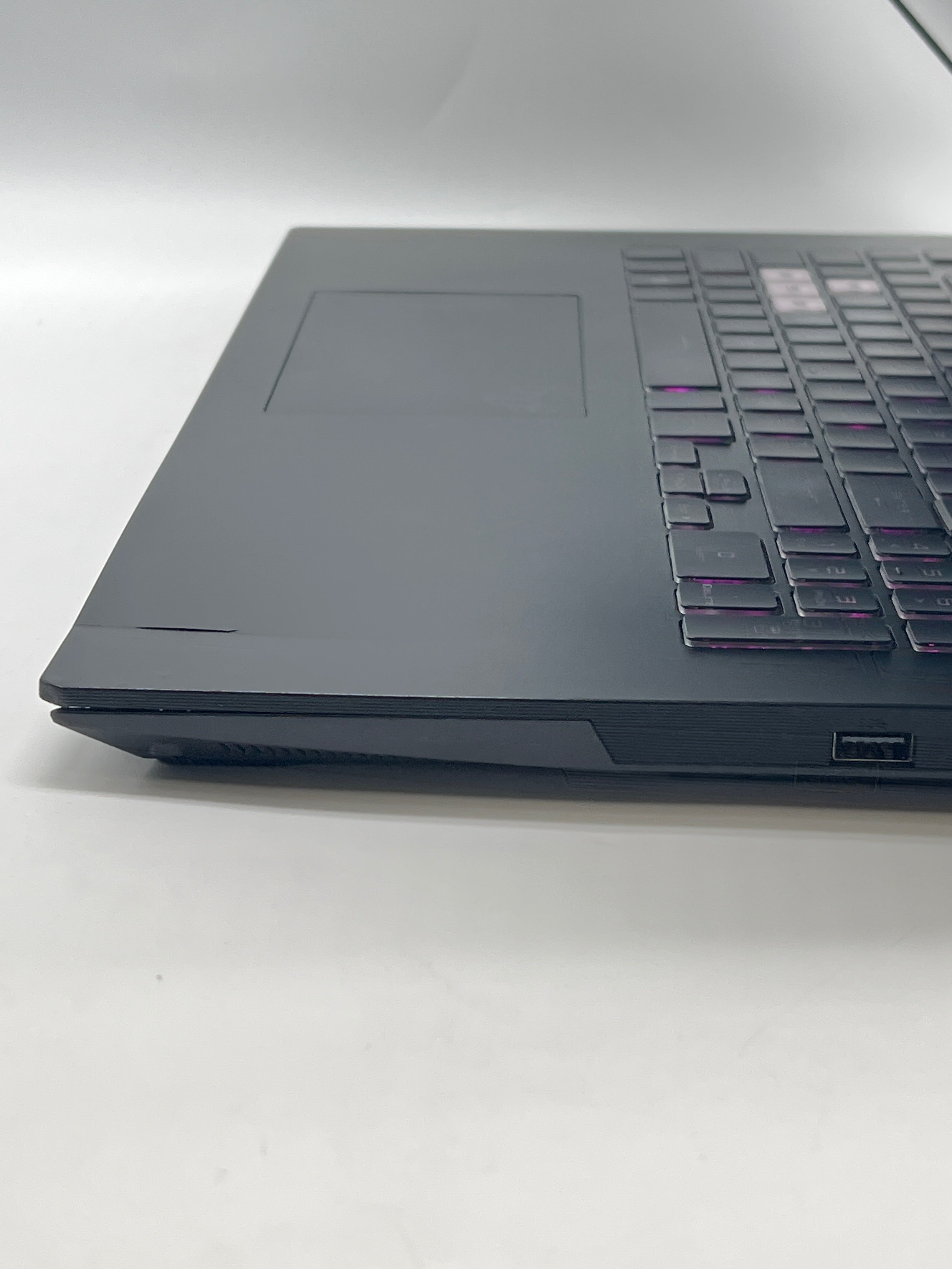 Asus TUF F17 FX707Z i5-1200H 16GB RAM 512GB SSD RTX 3050 - For Part (READ)