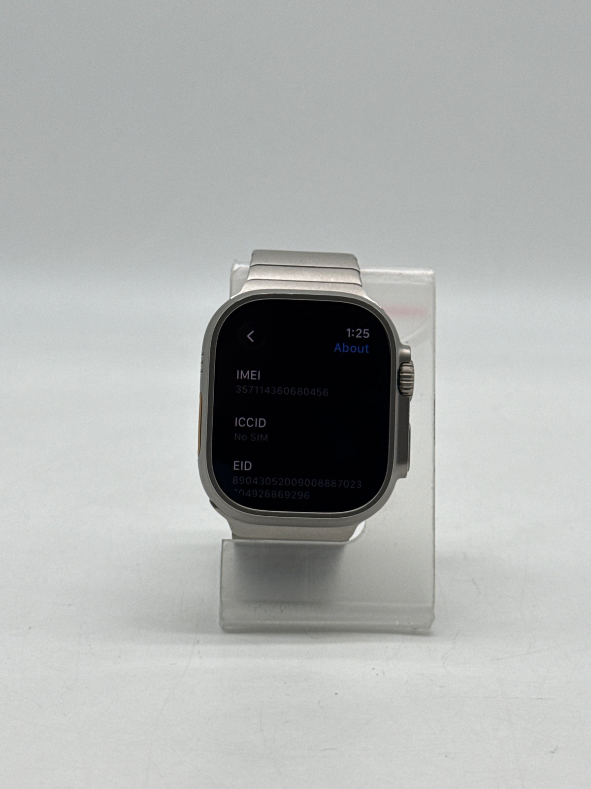 Apple Watch Ultra 2 A2986 49mm GPS + Cellular Natural Titanium - Used