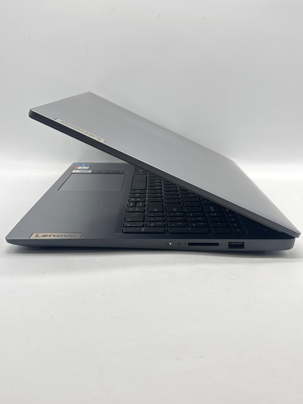 Lenovo IdeaPad Slim 3 15IRU8 15" Intel Core i5-1335U 16GB RAM 256GB SSD Gray - Used