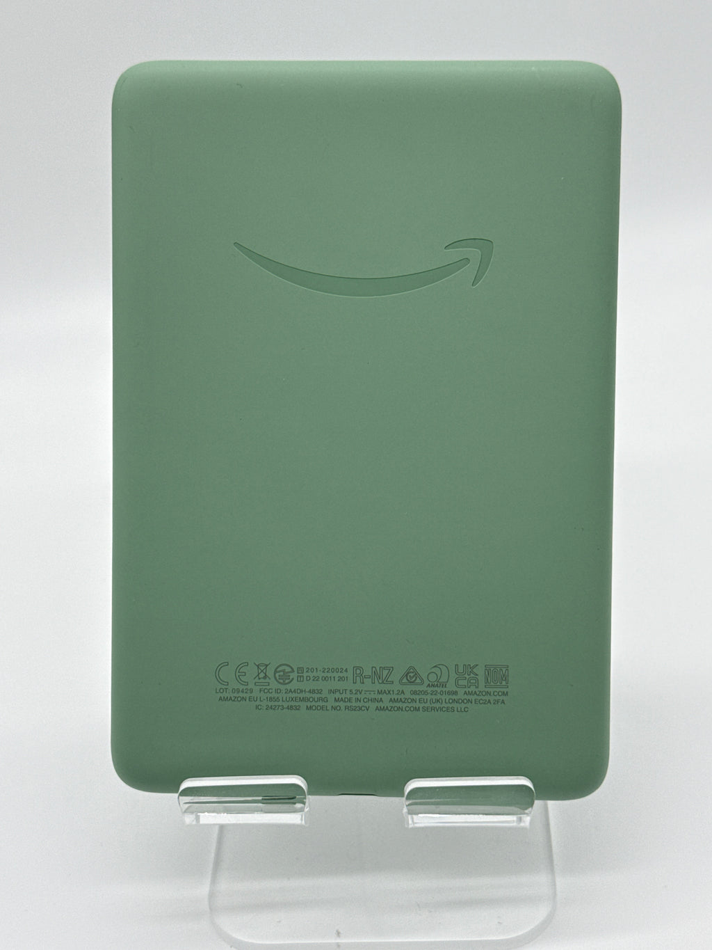 BUNDLE Amazon 6" Kindle 11th Gen 16GB 2024 Matcha + Kindle Case