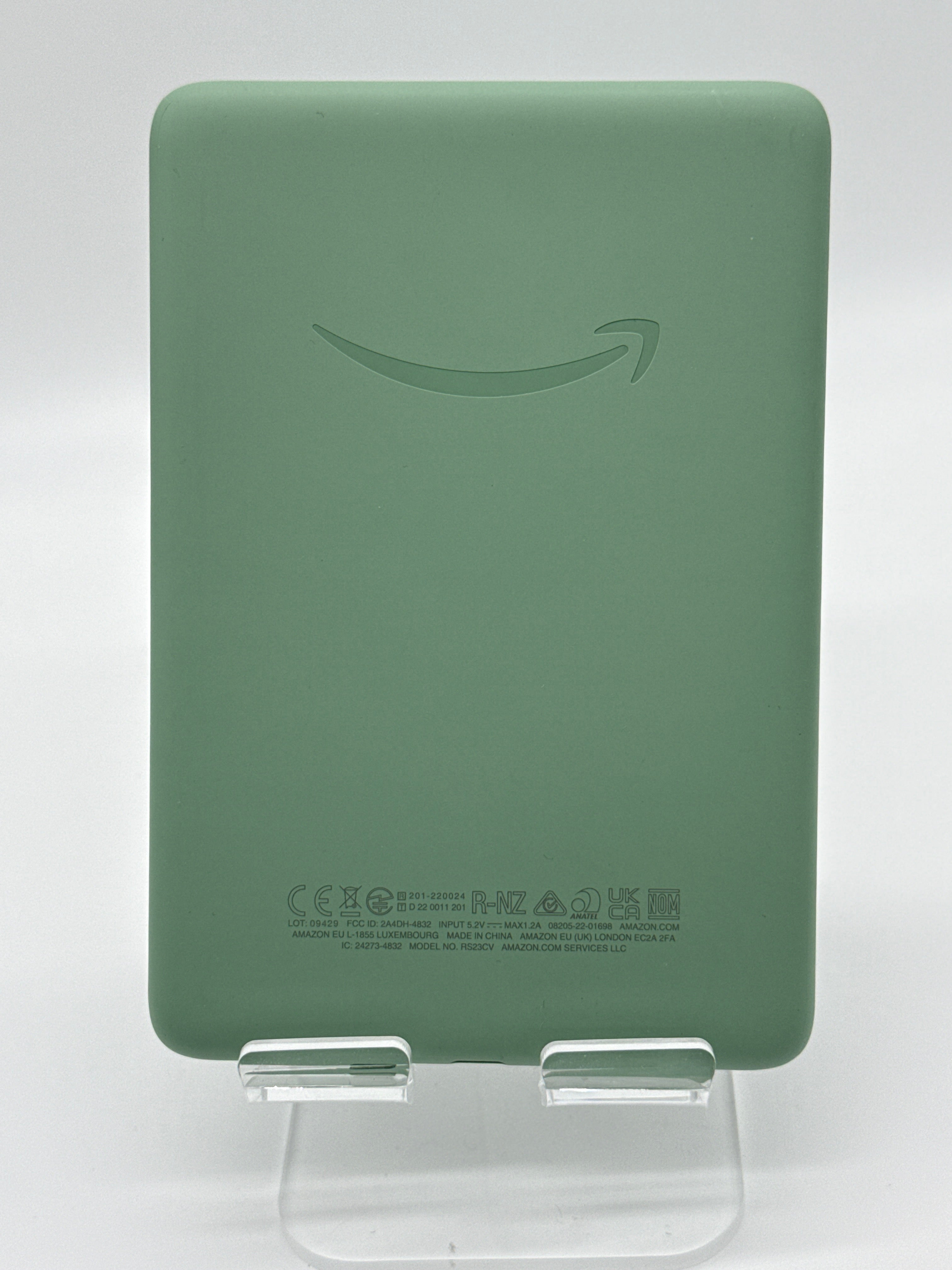 BUNDLE Amazon 6" Kindle 11th Gen 16GB 2024 Matcha + Kindle Case