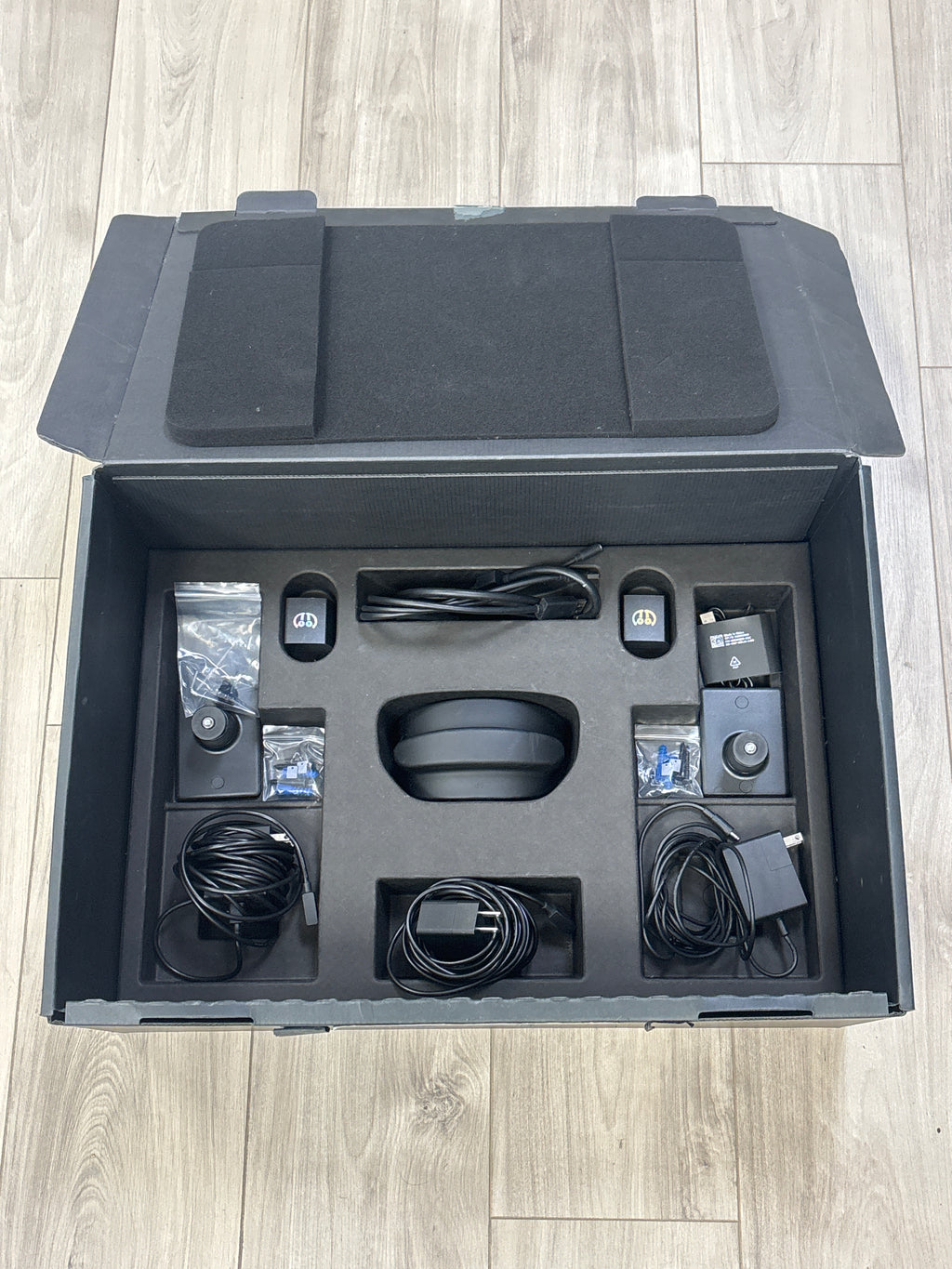 Valve Index PC And Console VR Headset Black - Used with Box