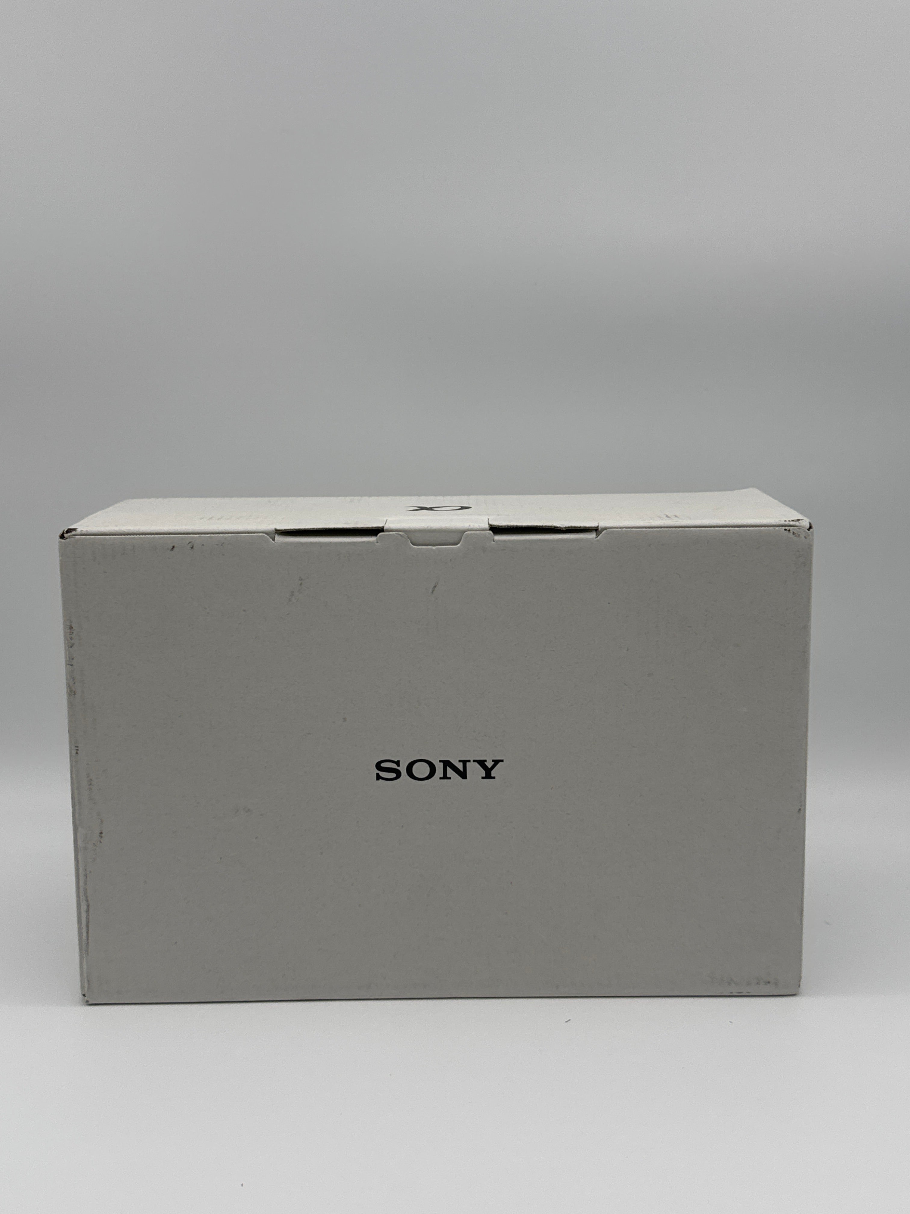 Sony Alpha 7R VI Full-Frame Mirrorless Camera Body Black - New