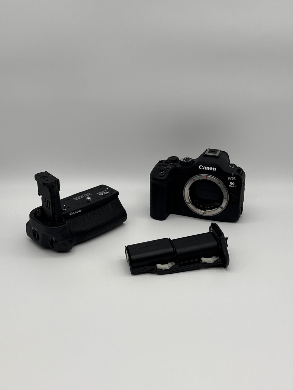Canon EOS R6 Mark III Full Frame Mirrorless Camera Body Only Black - Used