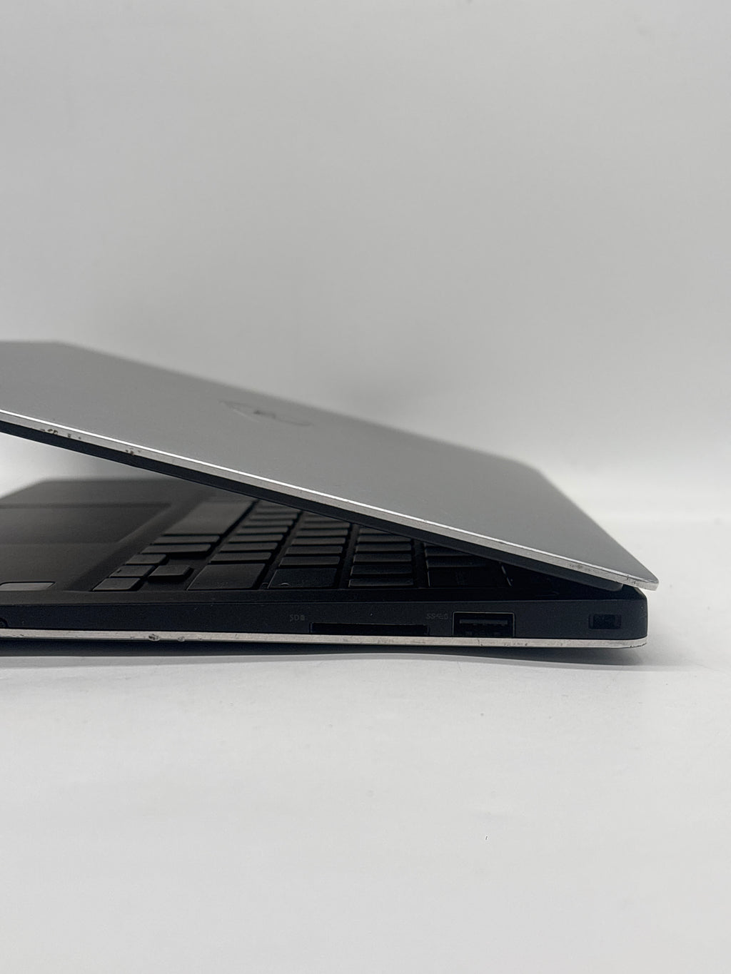 Dell XPS 13 9360 13.3" Intel Core i5-8250U 8GB RAM 128GB SSD - For Parts