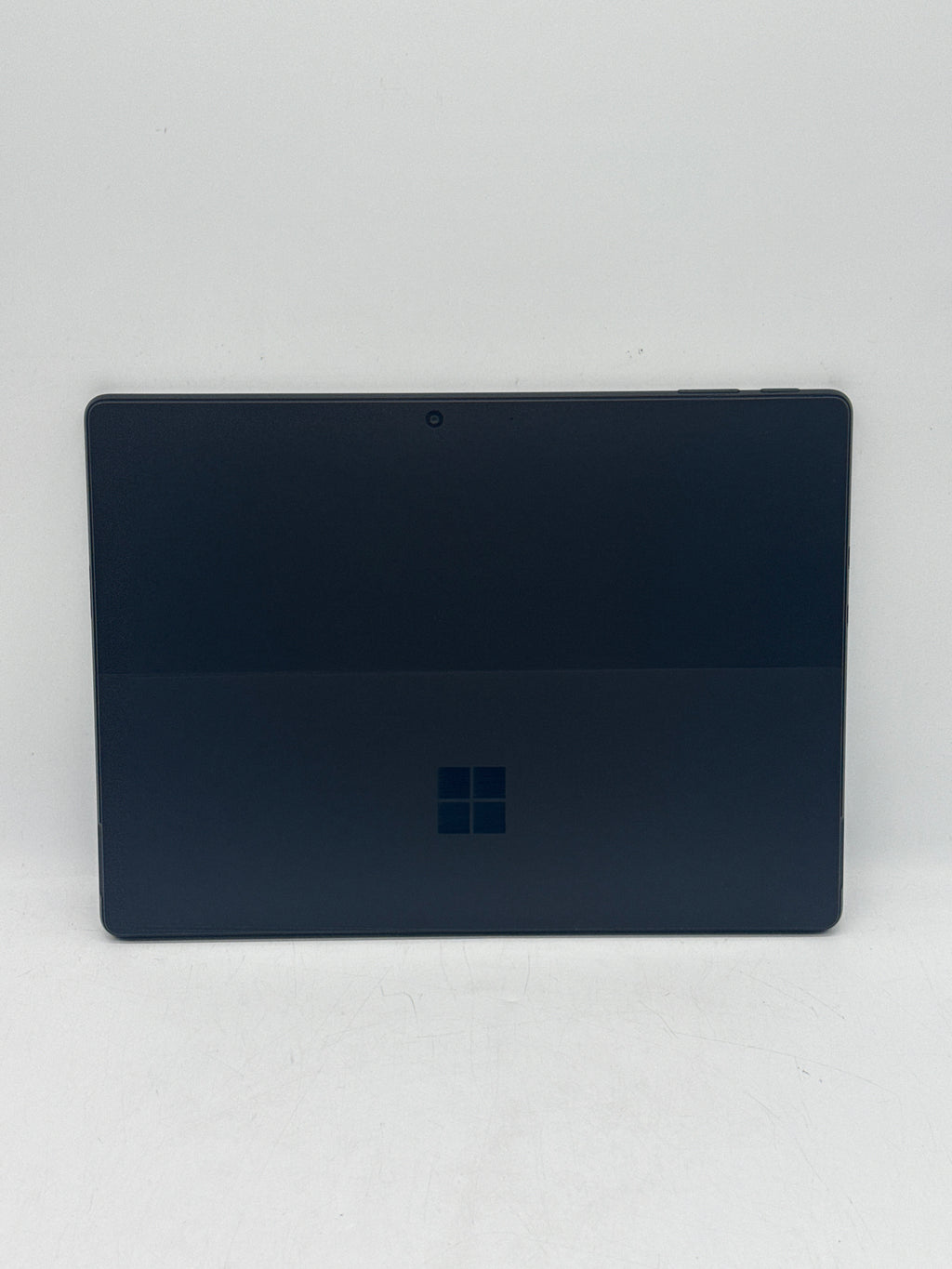 Microsoft Surface Pro 11 2076 Snapdragon X 12-Core 16GB RAM 256GB SSD