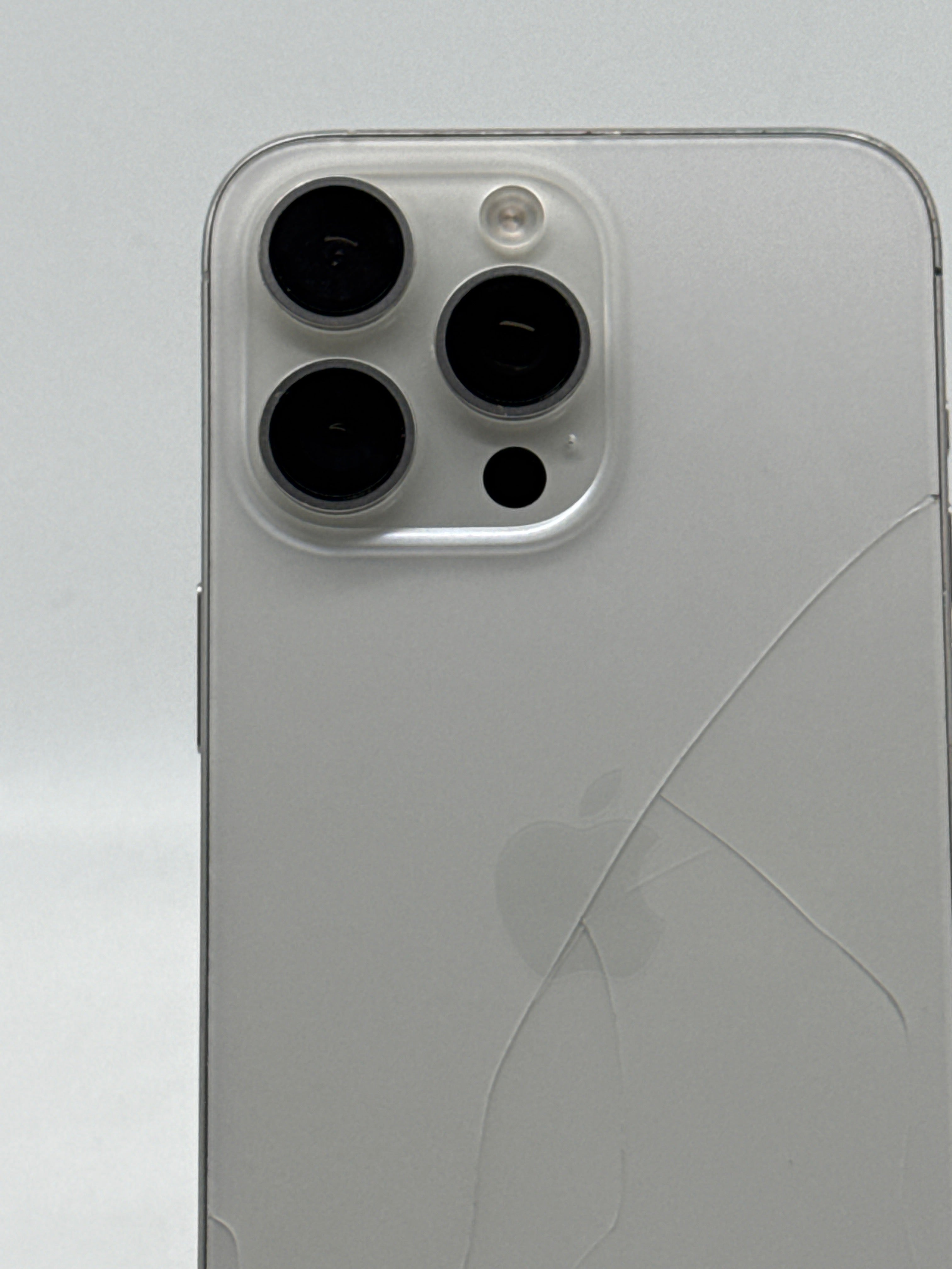 Apple iPhone 15 Pro Max 256GB Unlocked - Cracked Screen/Back