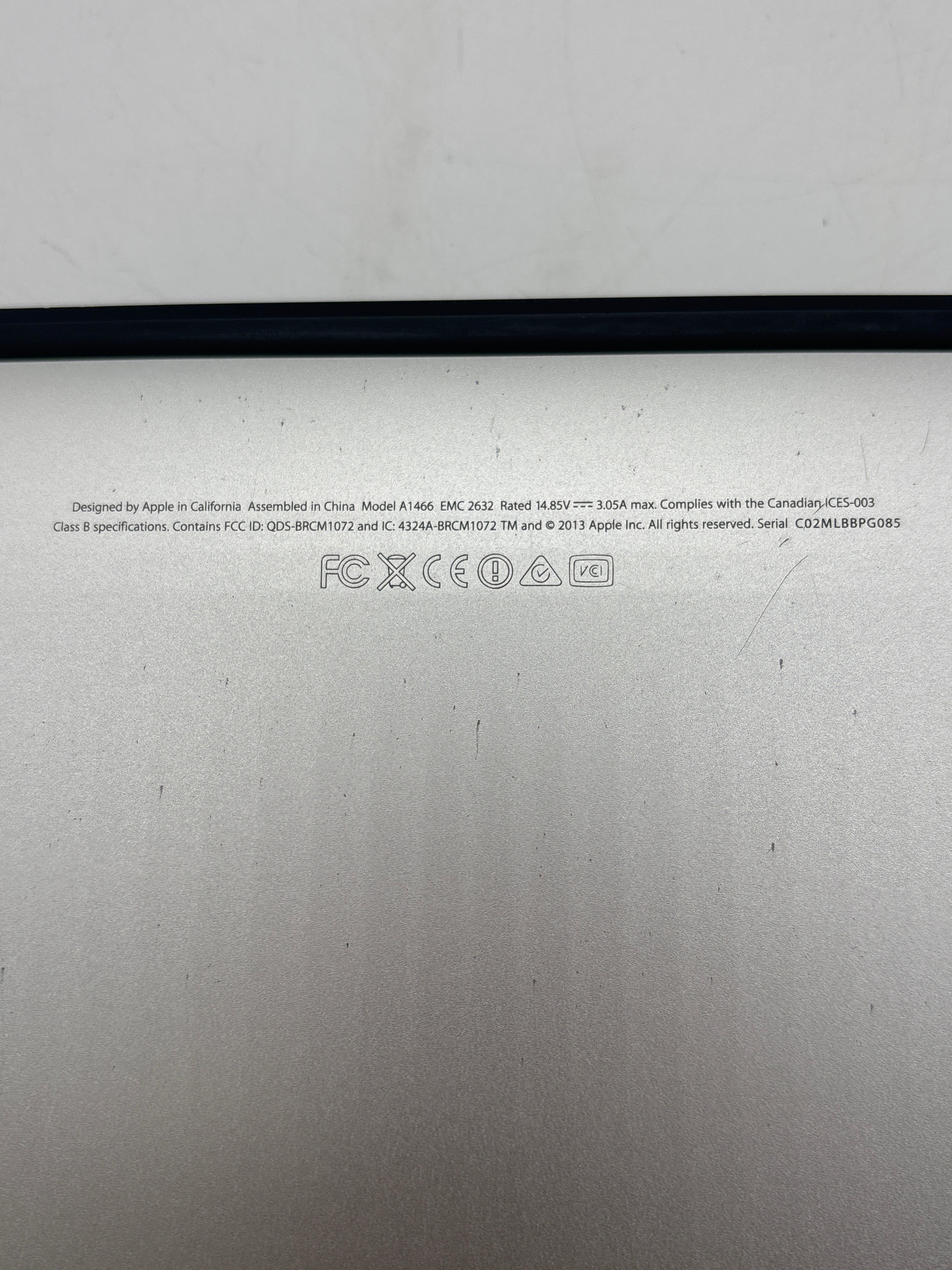 Apple MacBook Air A1466 2014 Intel i5 4GB RAM 128GB SSD Silver - Cracked Screen
