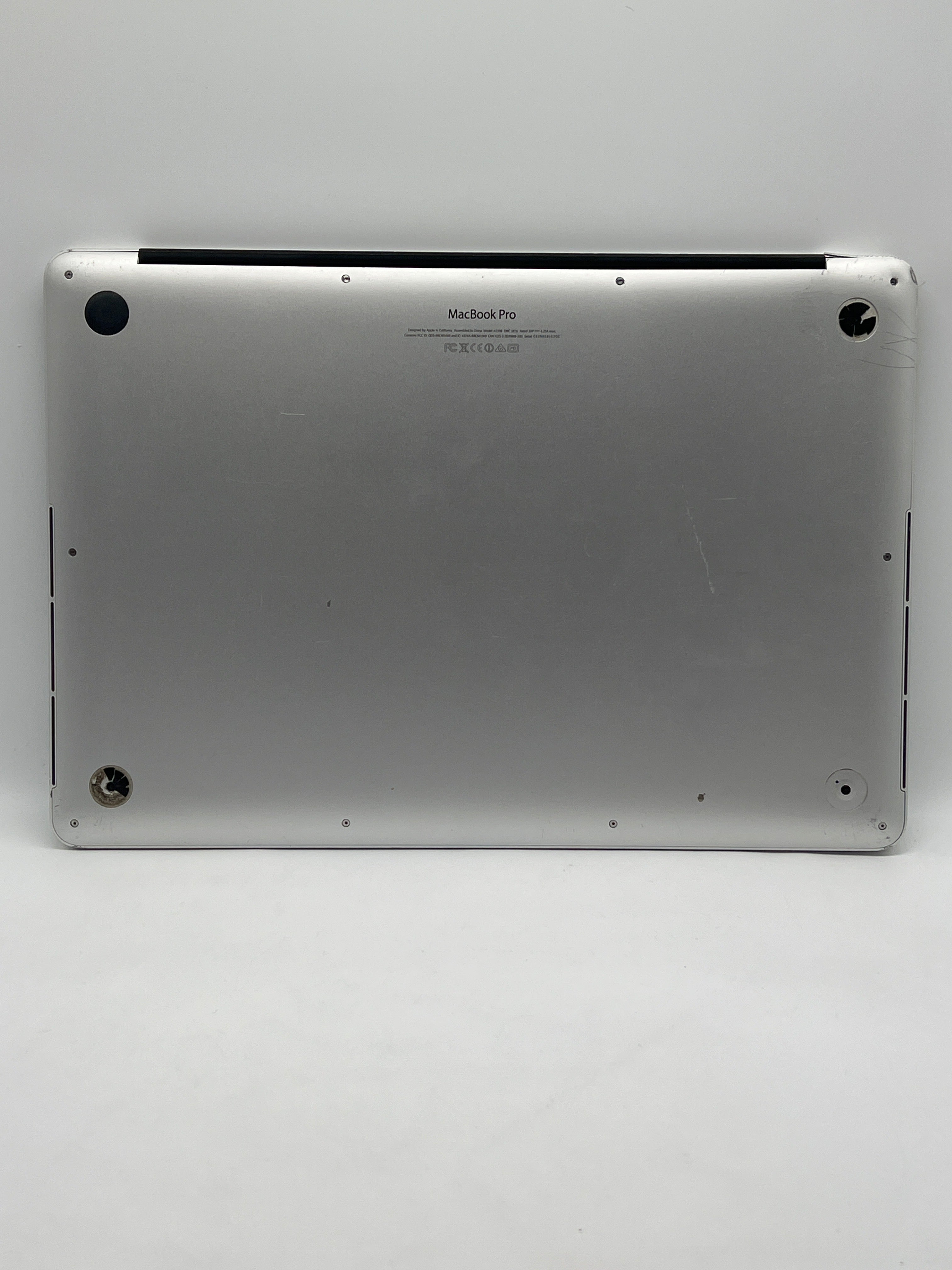 Apple MacBook Pro 15" A1398 Core i7 16GB RAM 256GB SSD - Used (READ)