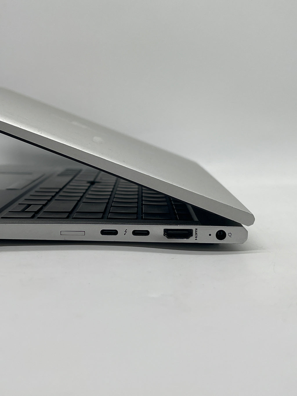 HP Elitebook 840 G8 Touch i5-1135G7 8GB RAM 256GB SSD - Bios Lock/Remotely Managed