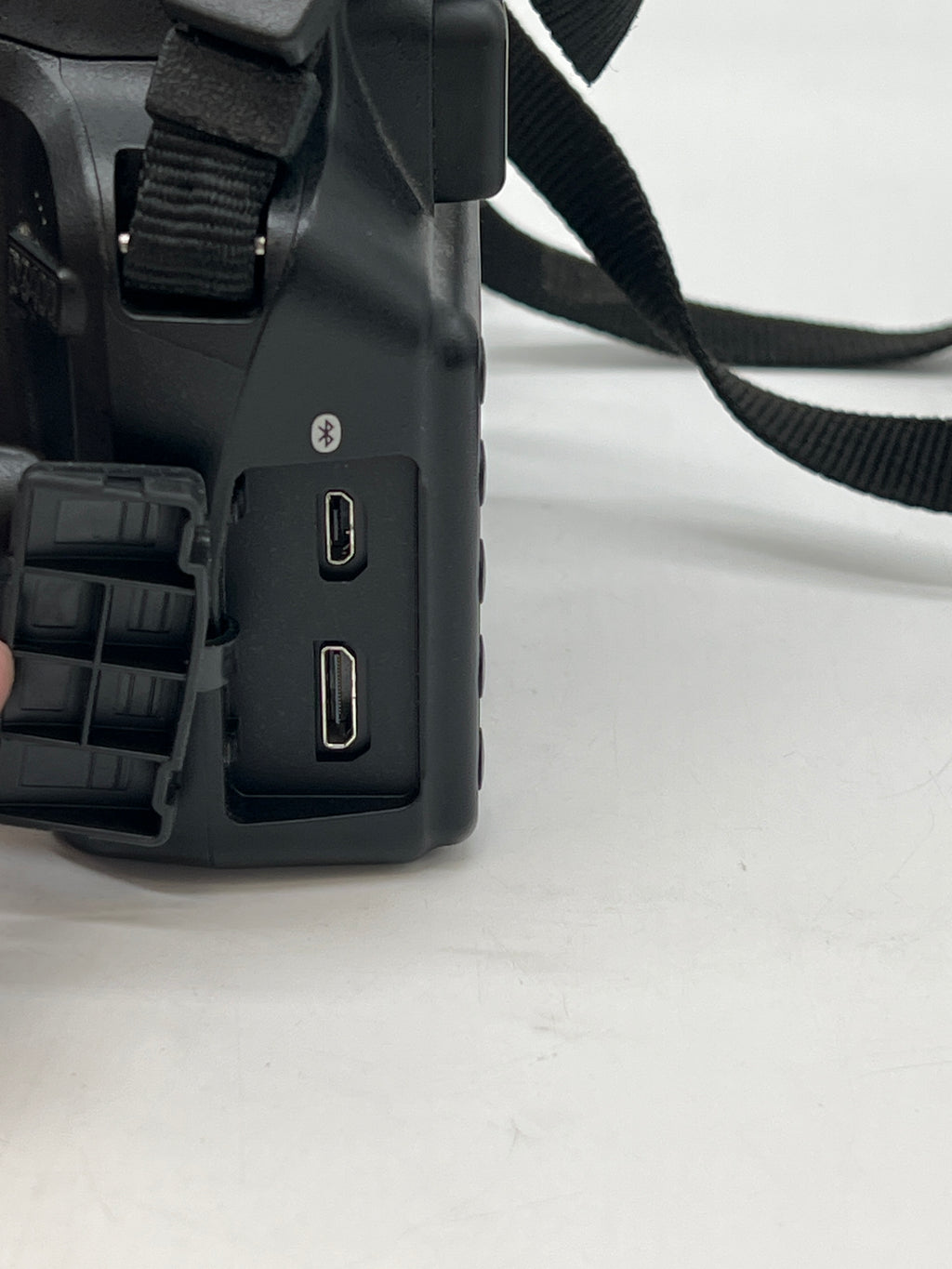 Nikon D3400 Digital Camera 24.2MP With AF-S Nikkor 50mm - Used
