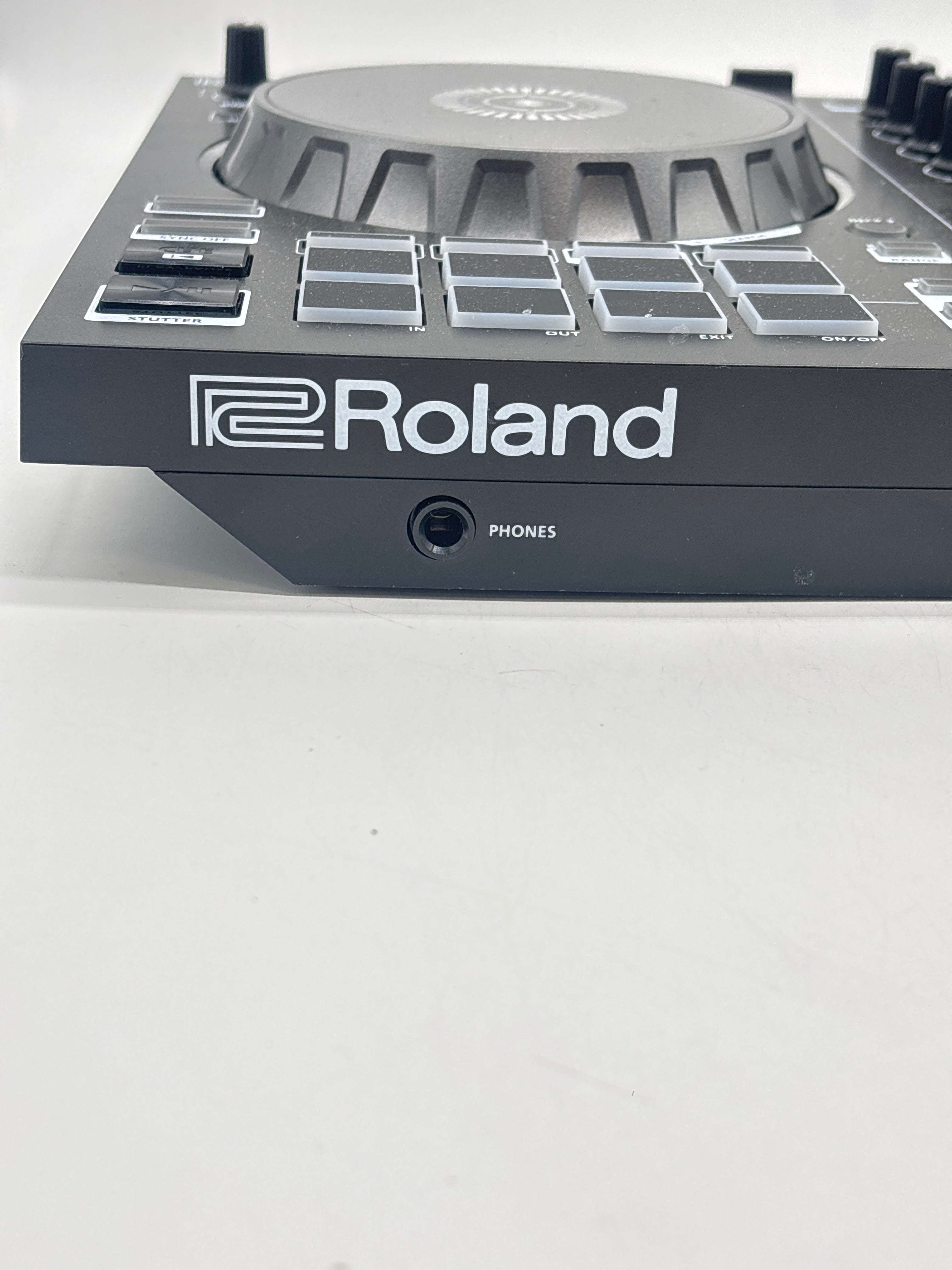 Roland DJ-202 Serato Quad Deck Controller - Used