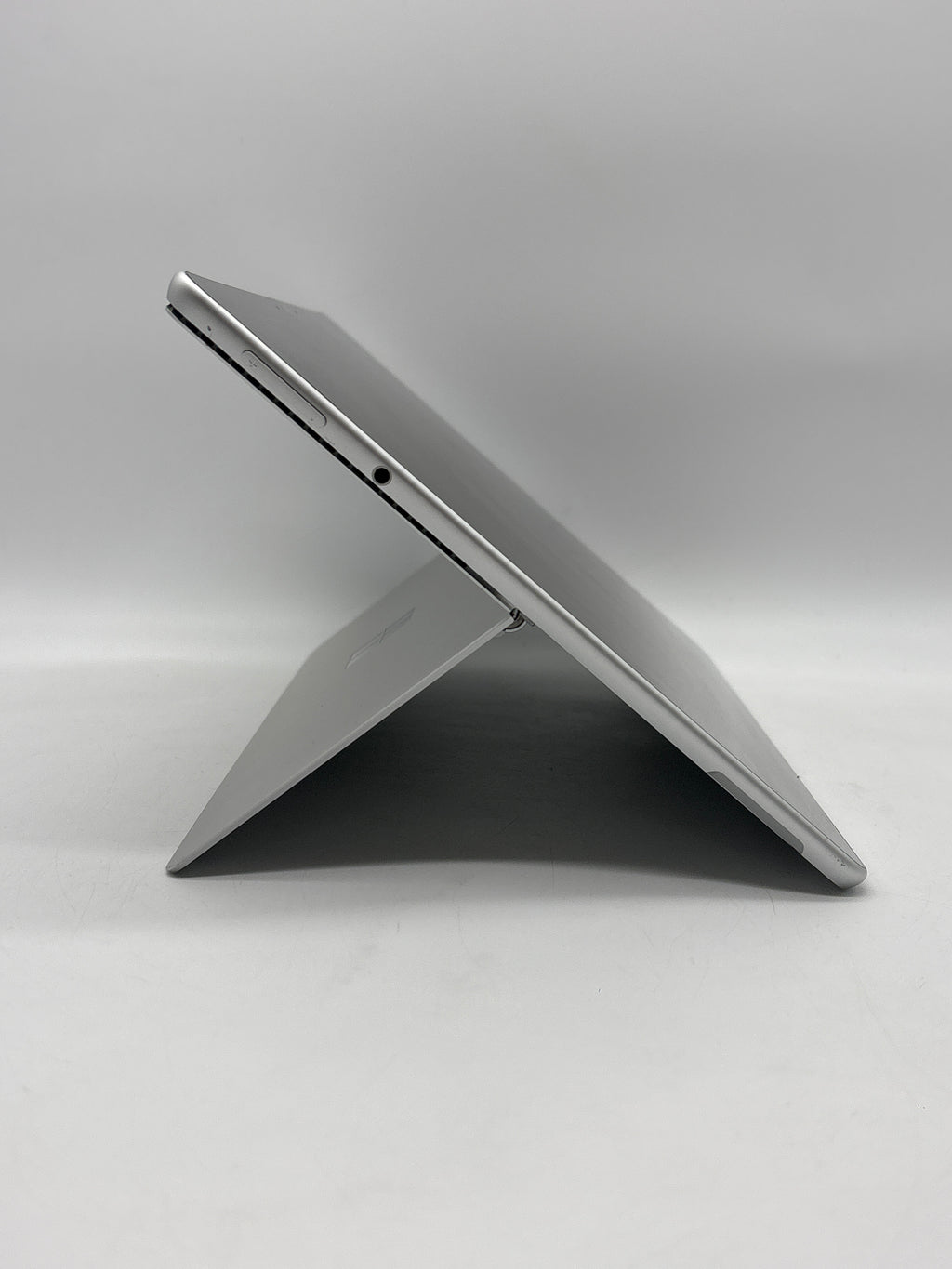 Microsoft Surface Pro 8 i7-1185G7 16GB RAM 512GB SSD