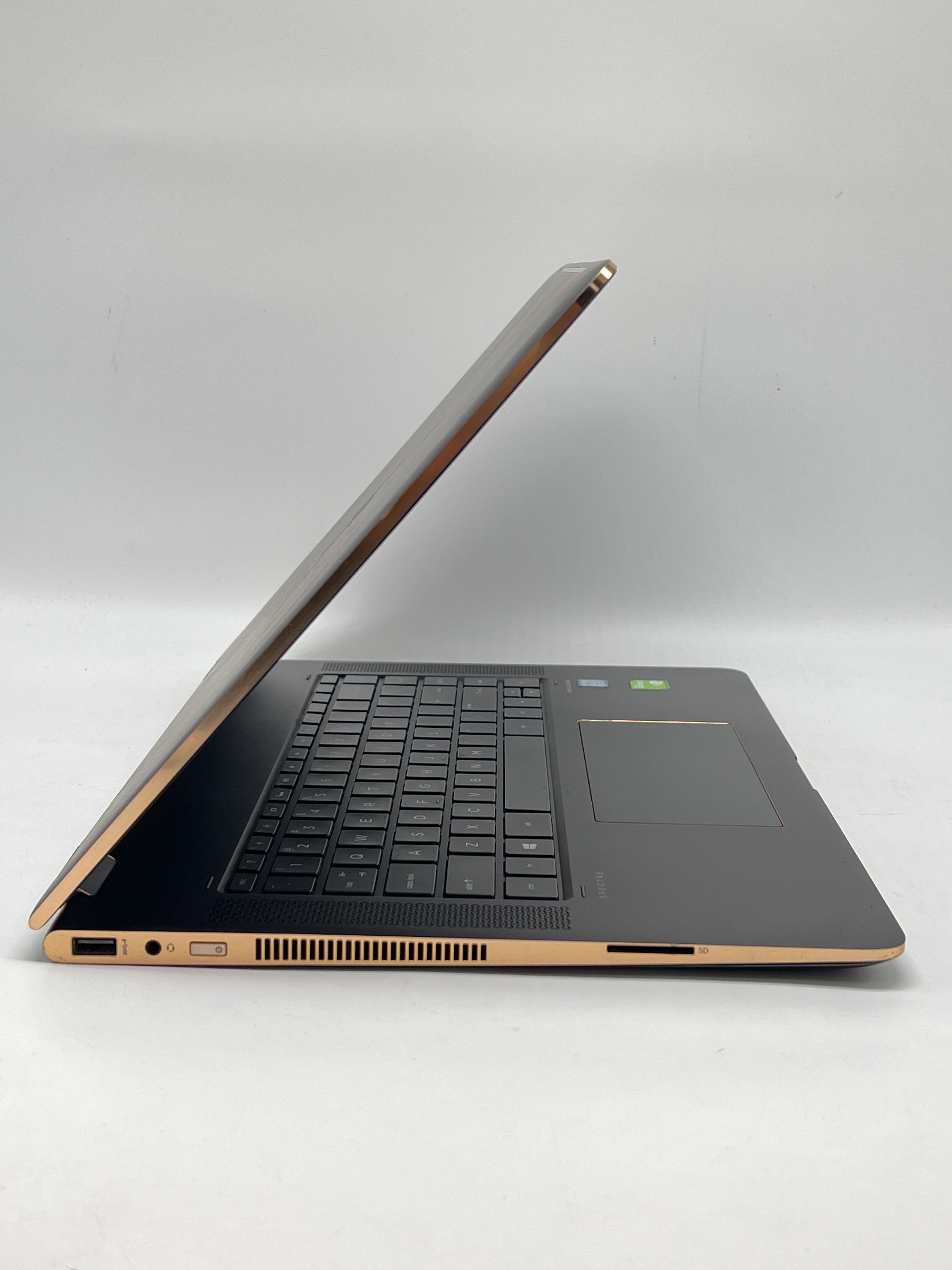 HP Spectre 15-bl062nr i7-7500u 16GB RAM 256GB SSD GeForce 940MX - For Parts (Bad Battery)