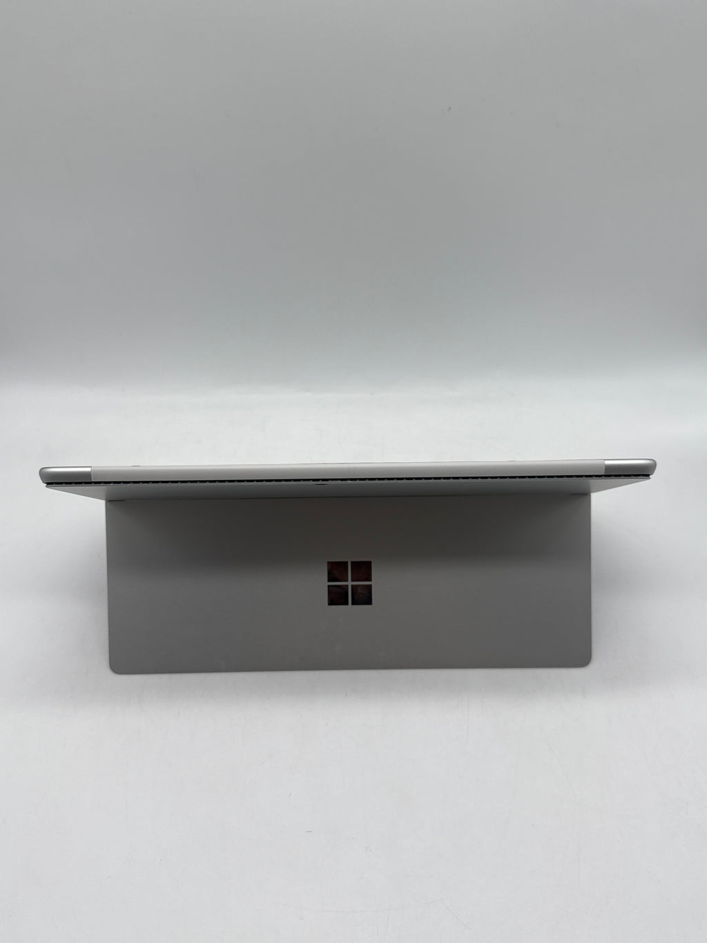 Microsoft Surface Pro 8 13" Core i7-1185G7 16GB RAM 512GB SSD - For Parts